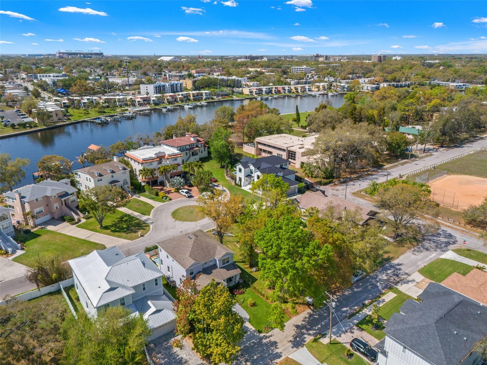 Image 62 of 68 For 2906 Perry Avenue