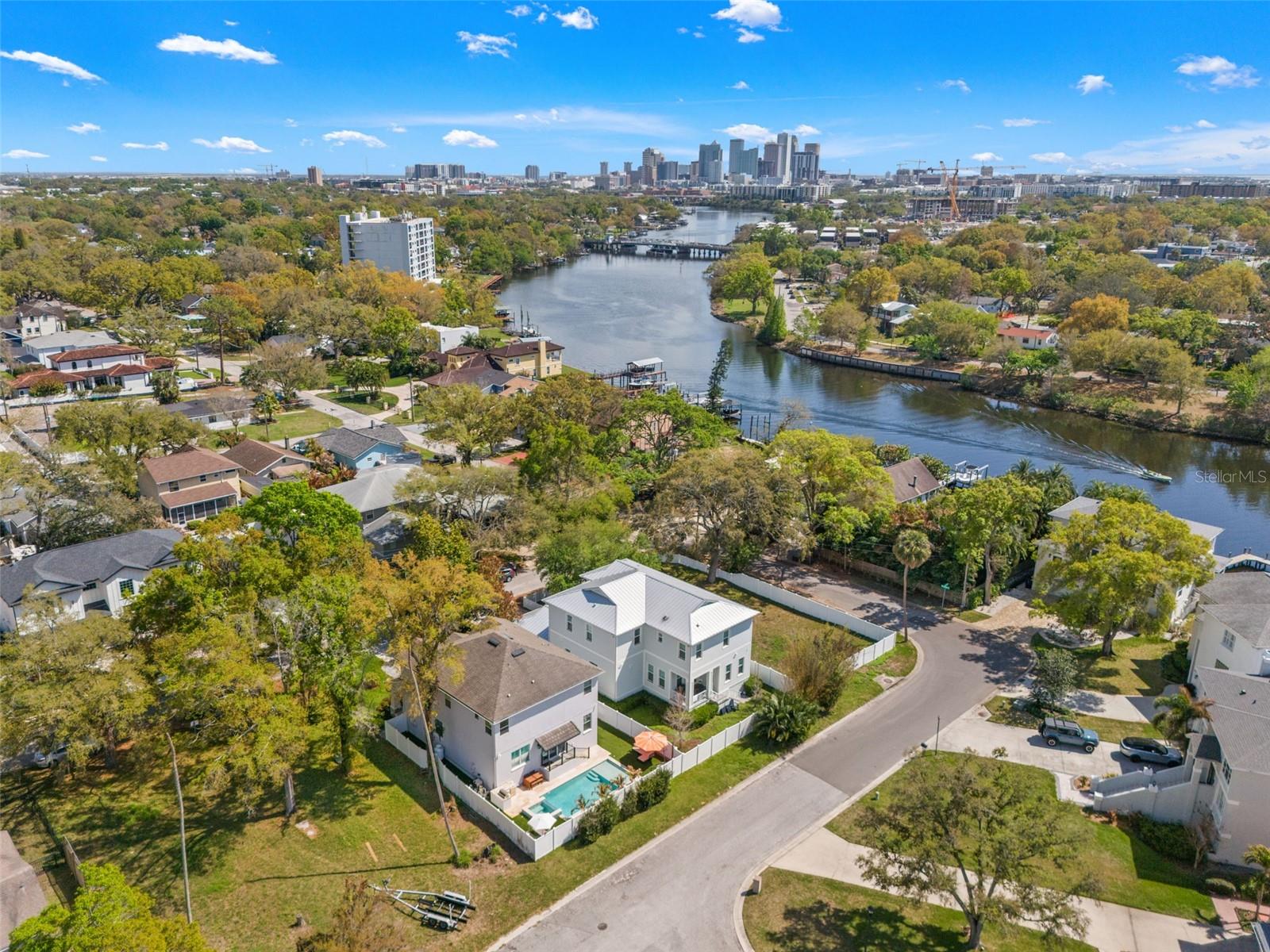 Image 64 of 68 For 2906 Perry Avenue