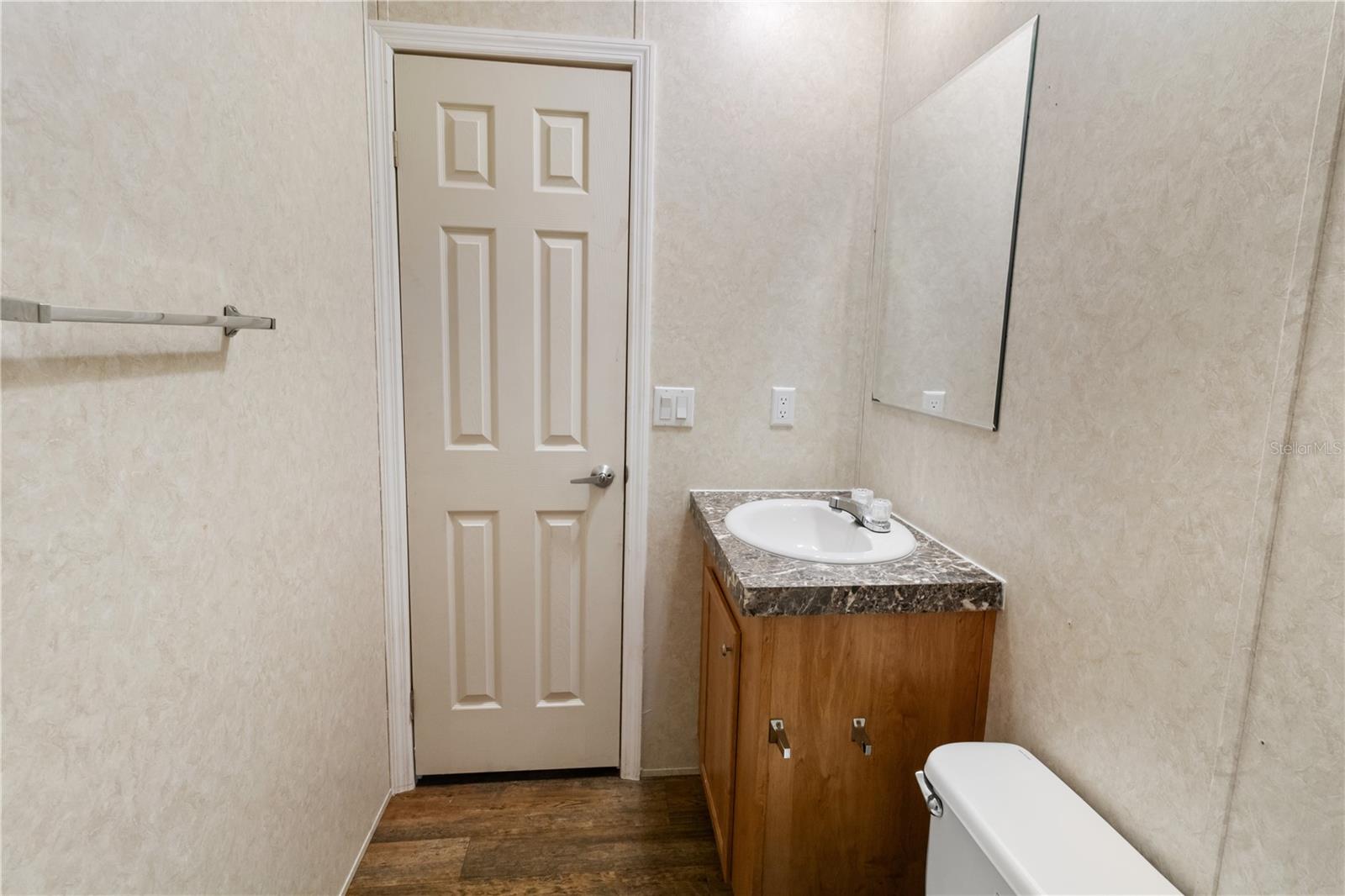 Image 11 of 24 For 419 Chestnut Road