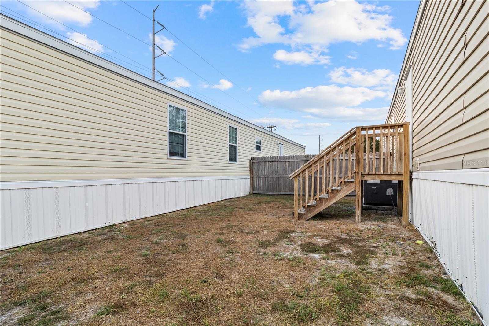 Image 17 of 24 For 419 Chestnut Road