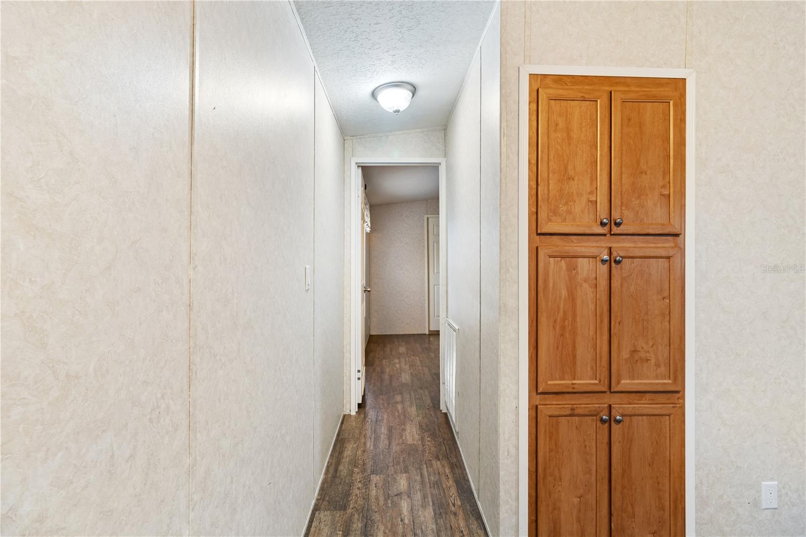 Image 19 of 24 For 419 Chestnut Road