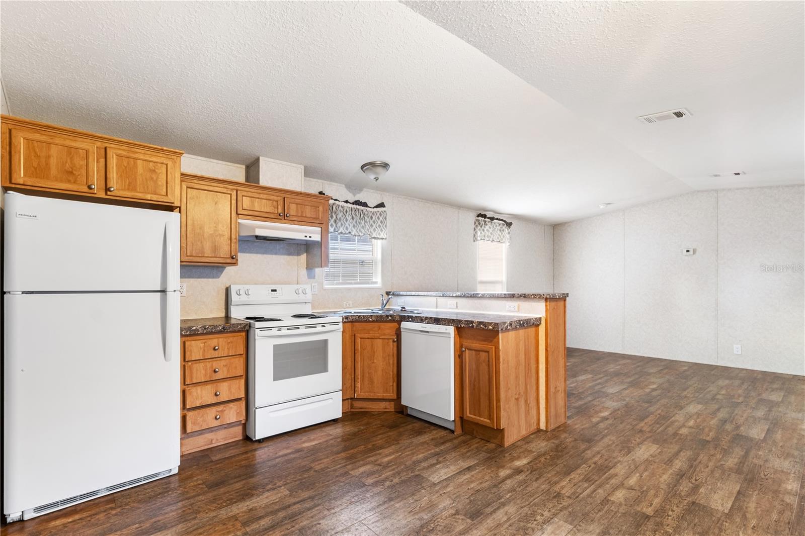 Image 24 of 24 For 419 Chestnut Road