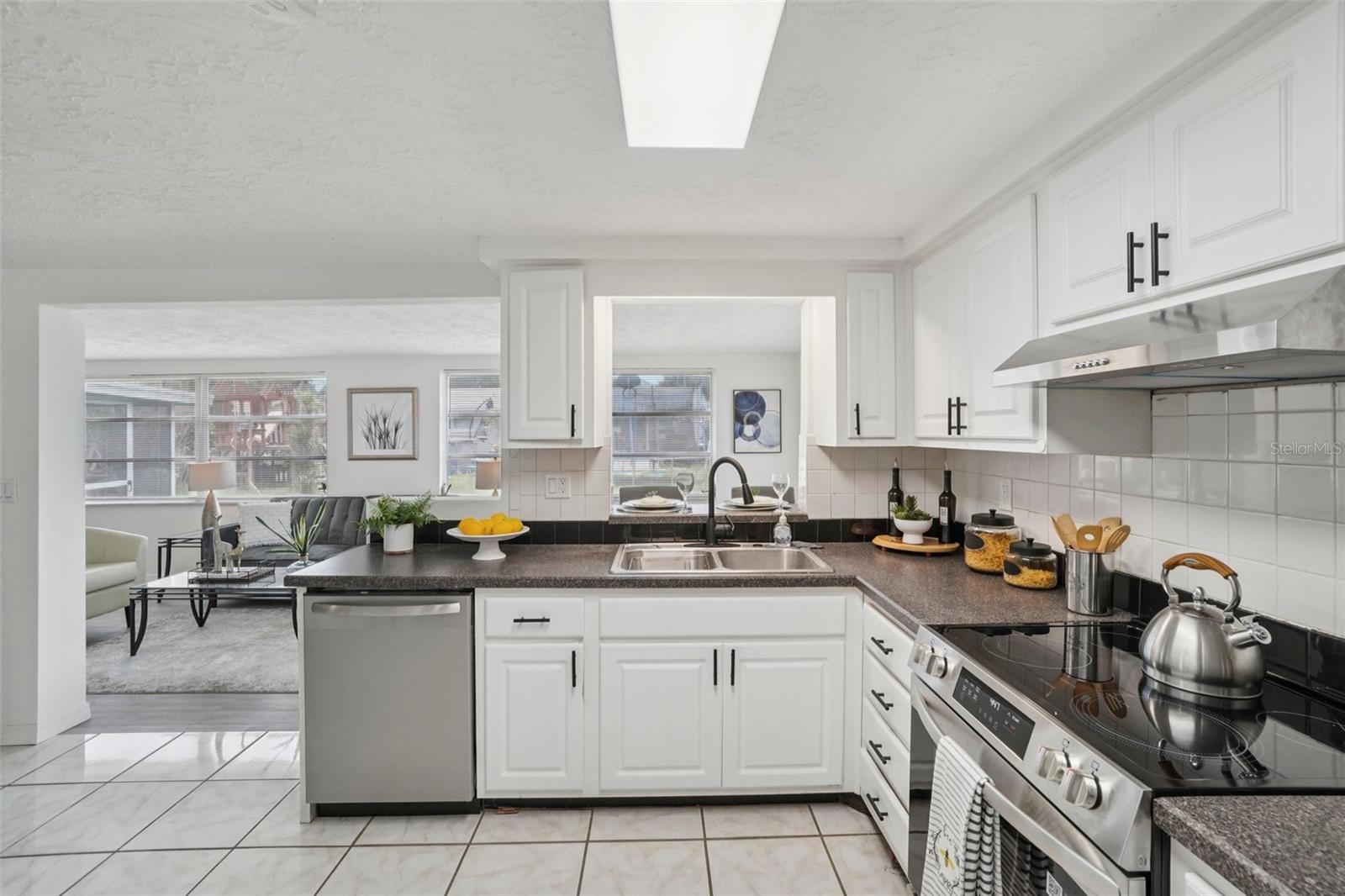 Image 14 of 30 For 3524 Cincinnati Drive