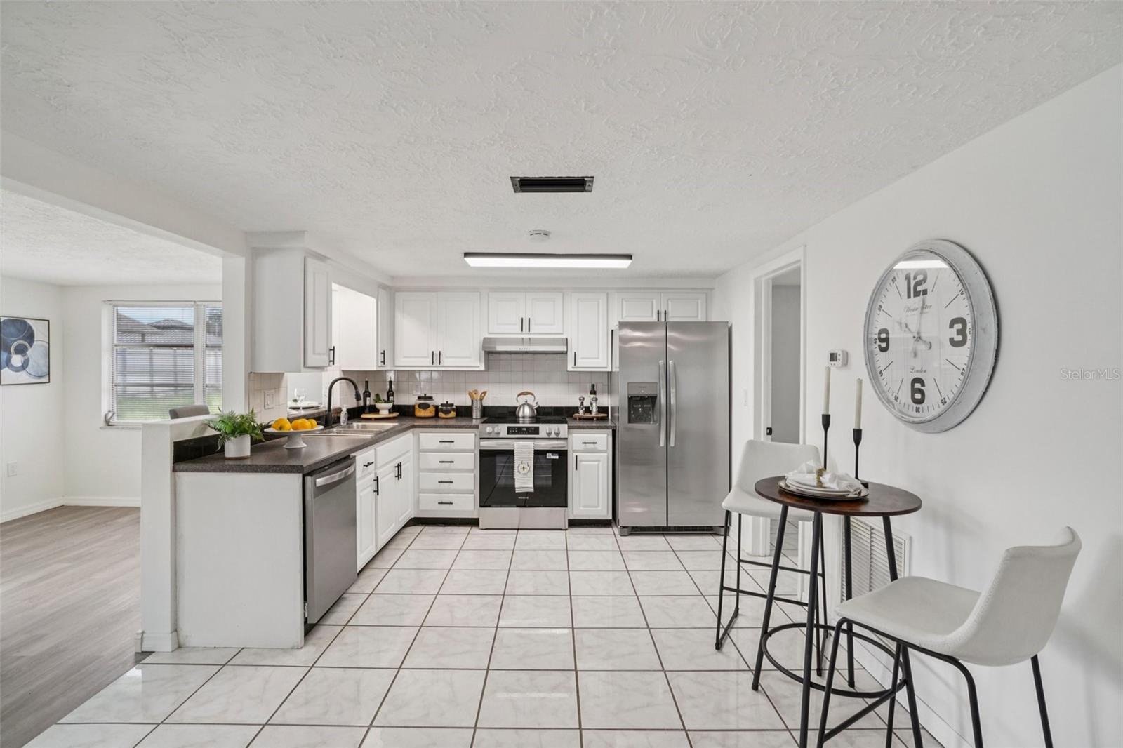 Image 15 of 30 For 3524 Cincinnati Drive