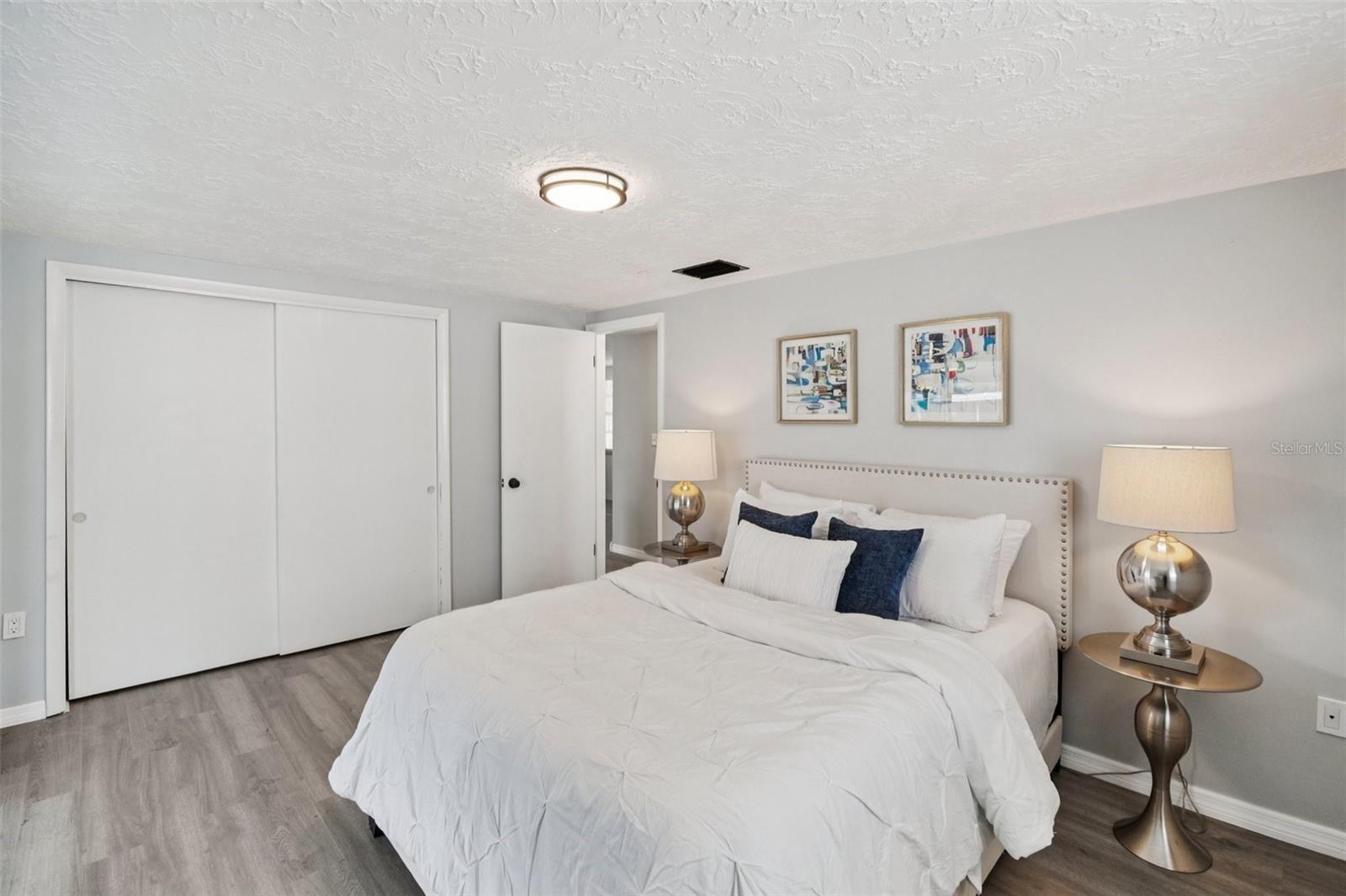 Image 21 of 30 For 3524 Cincinnati Drive