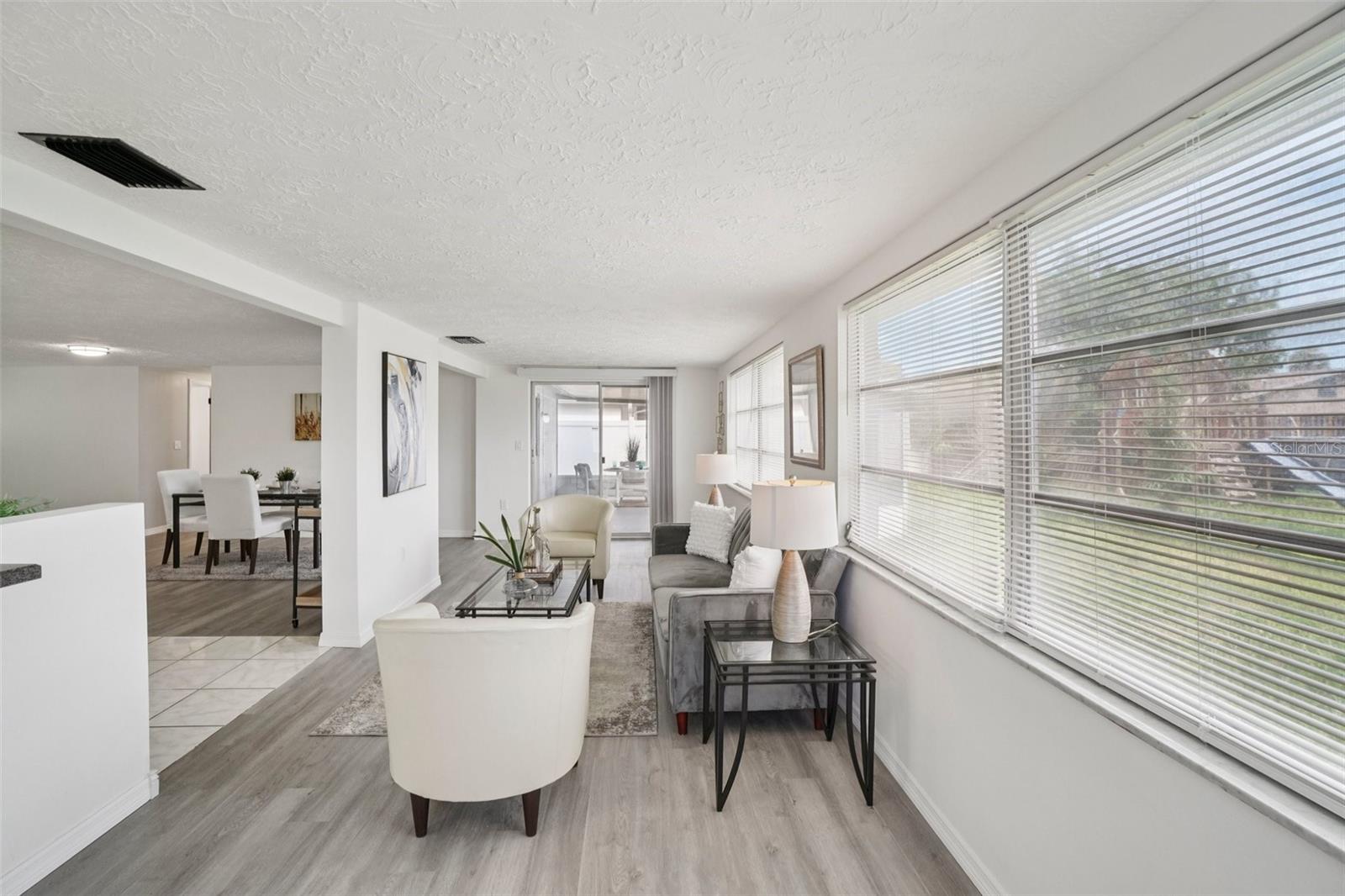 Image 6 of 30 For 3524 Cincinnati Drive