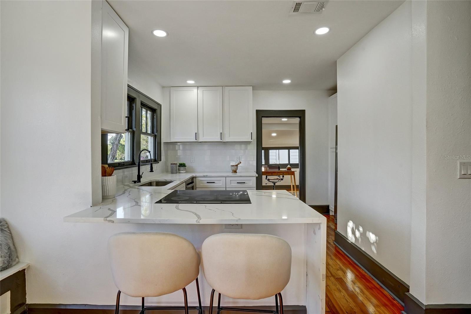 Image 11 of 22 For 3100 11th Avenue N