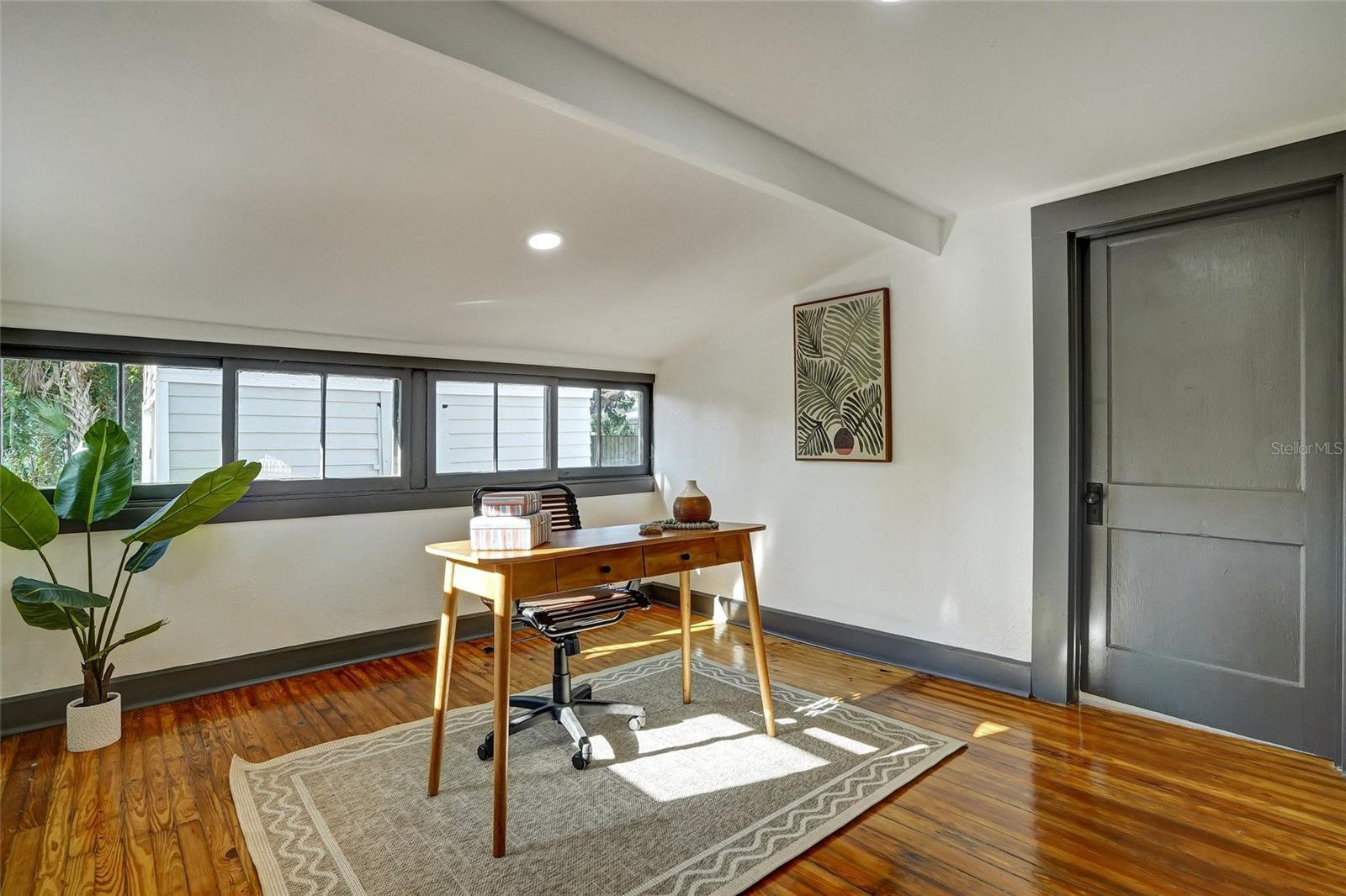 Image 12 of 22 For 3100 11th Avenue N