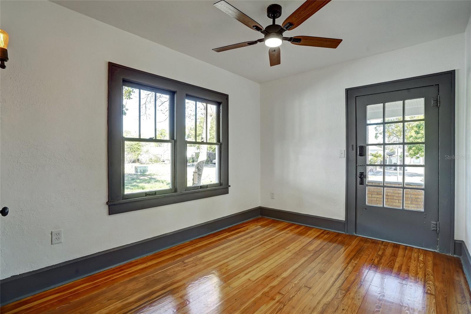 Image 15 of 22 For 3100 11th Avenue N