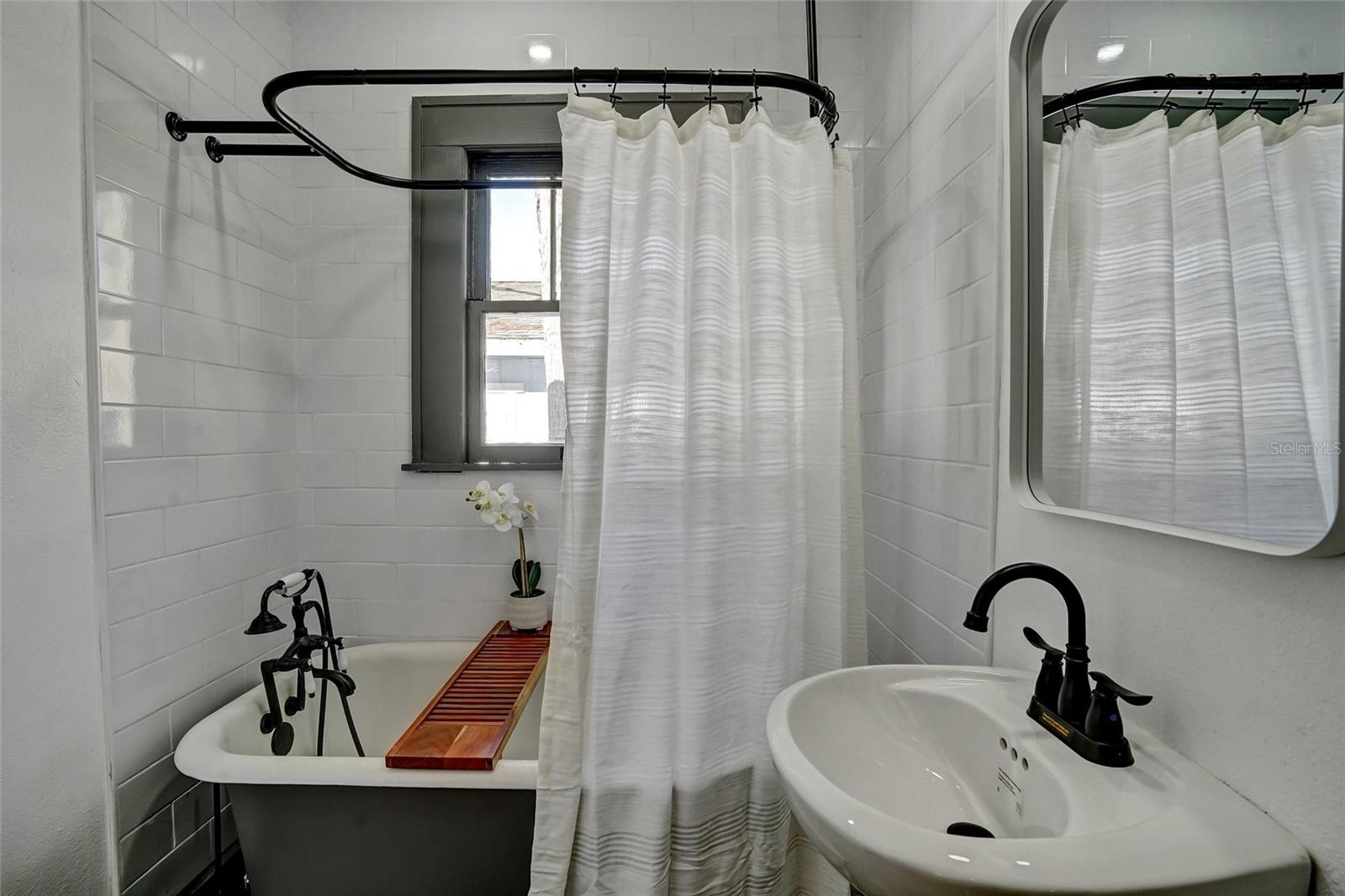 Image 17 of 22 For 3100 11th Avenue N