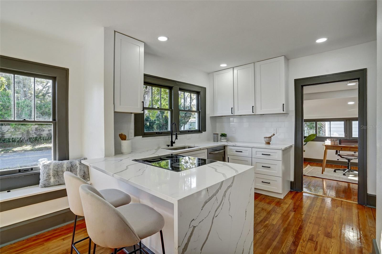 Image 5 of 22 For 3100 11th Avenue N