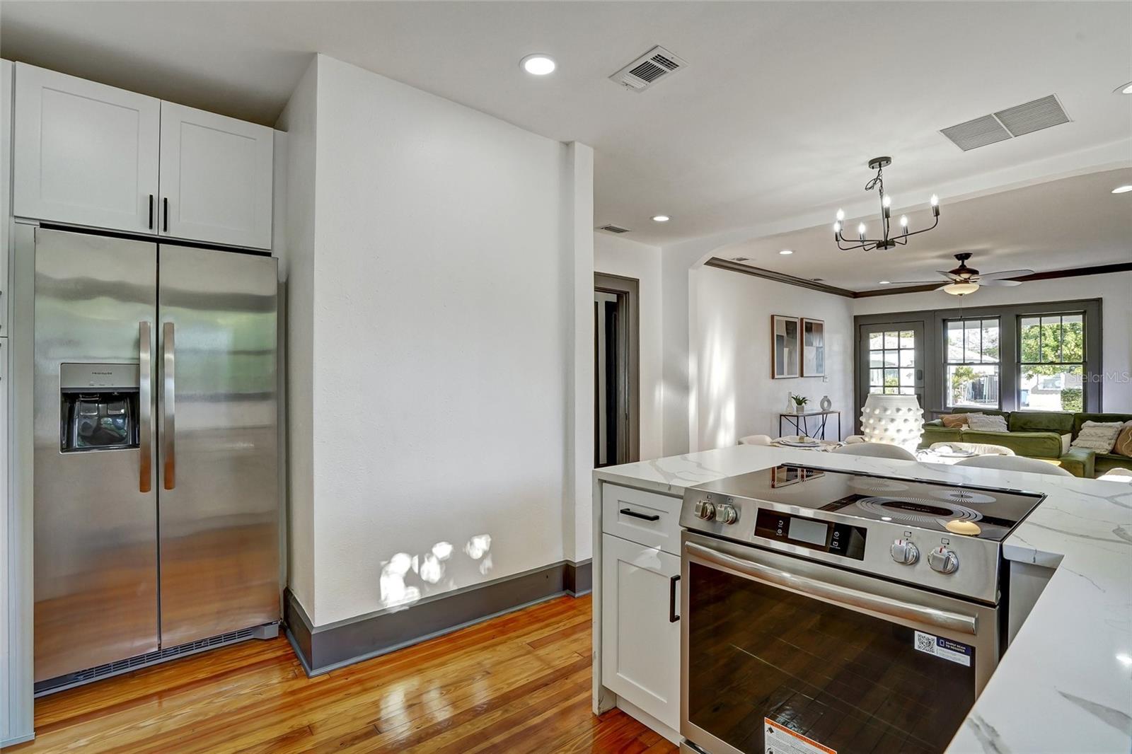 Image 7 of 22 For 3100 11th Avenue N