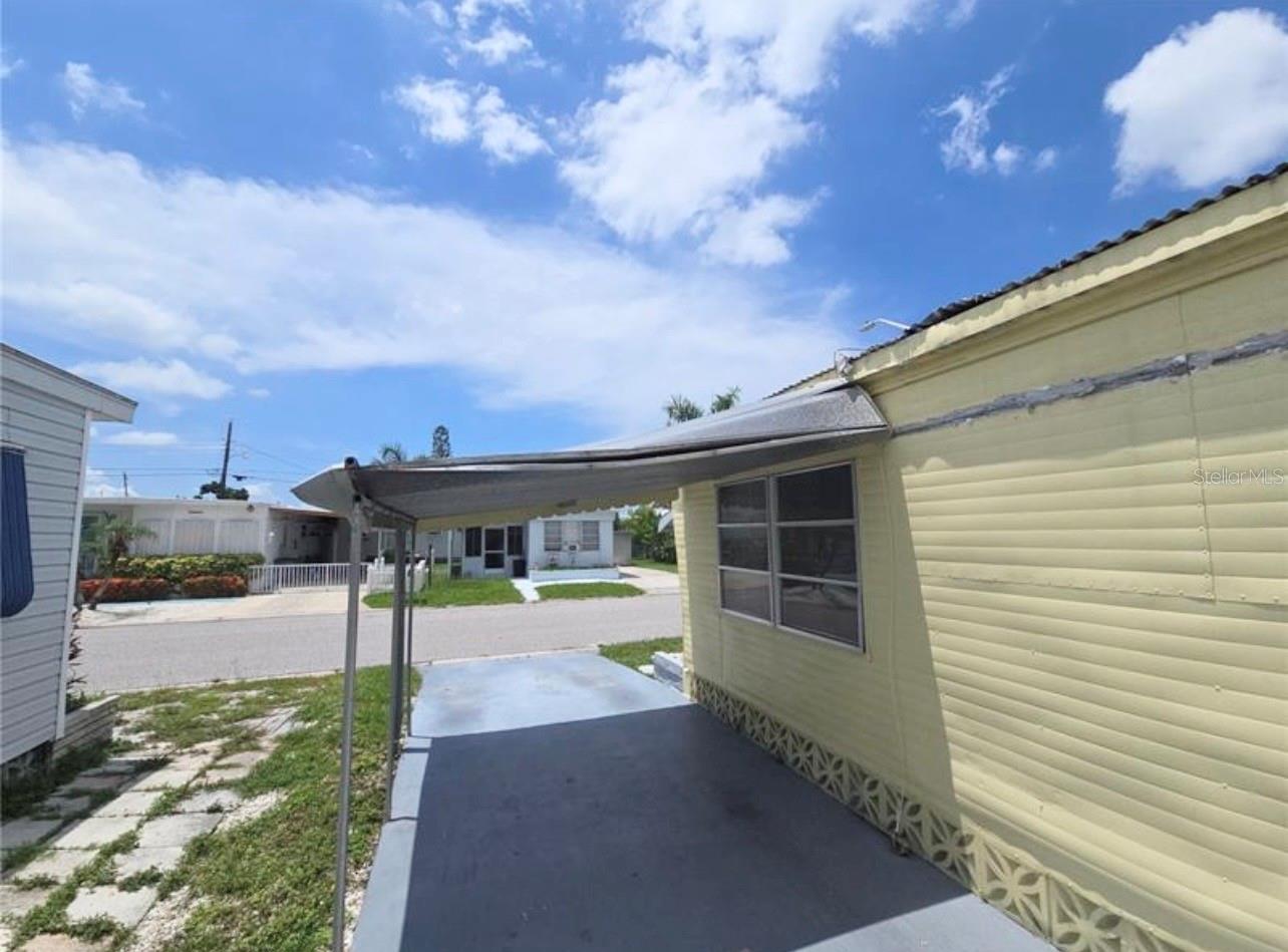 Image 12 of 14 For 707 49th Avenue Drive W