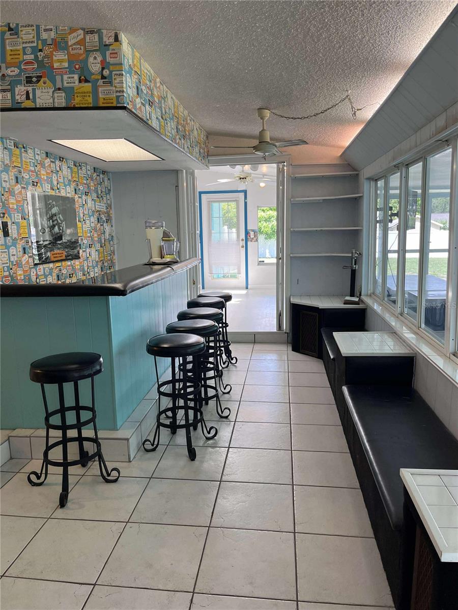 Image 16 of 41 For 608 Knowles Road