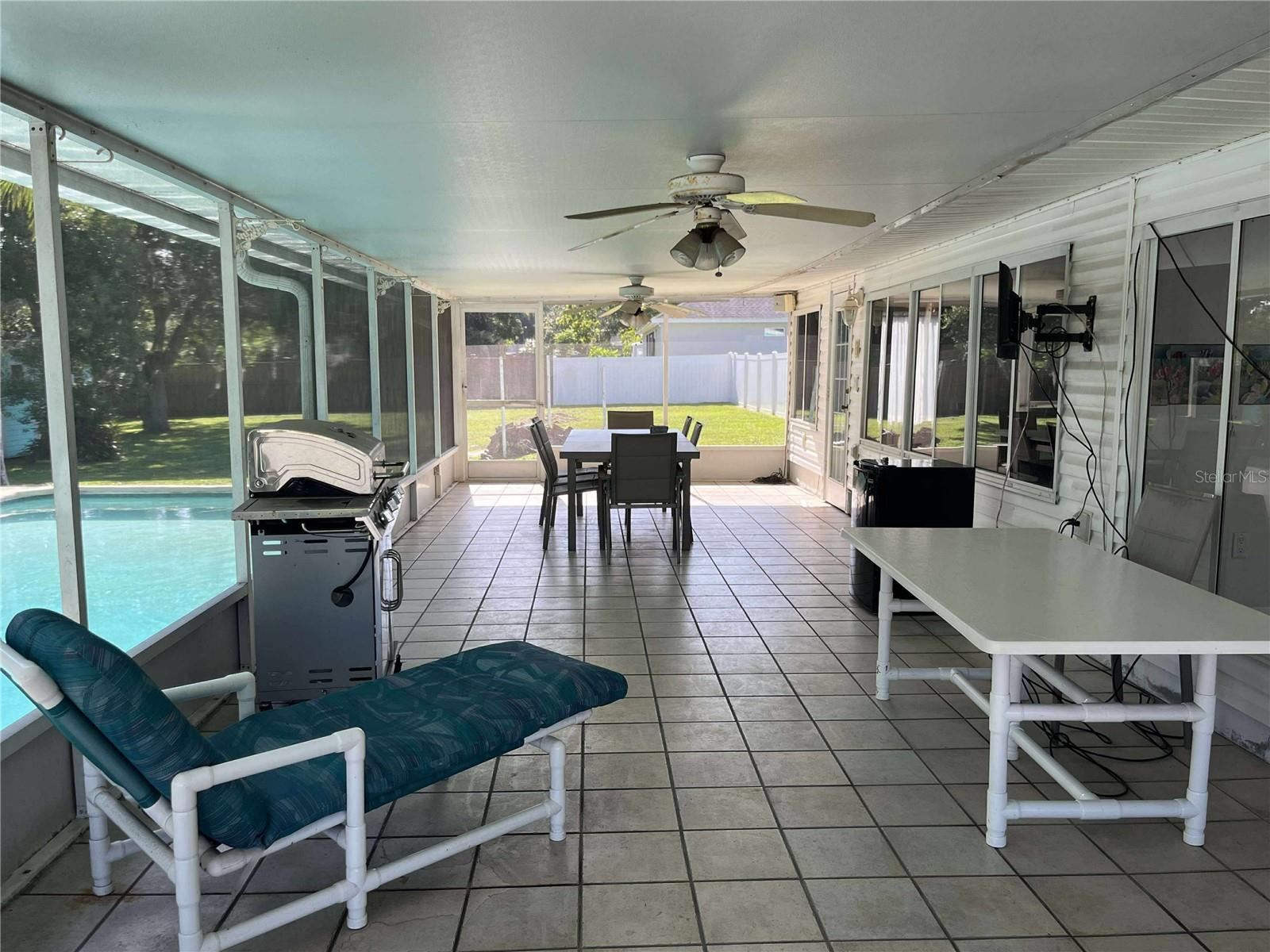 Image 20 of 41 For 608 Knowles Road