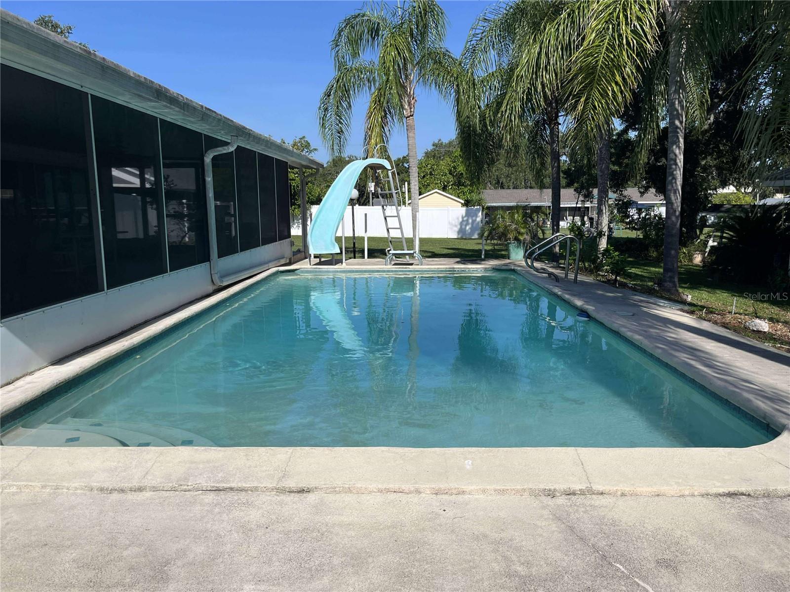 Image 21 of 41 For 608 Knowles Road