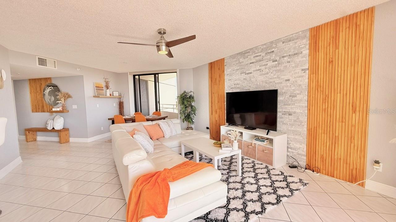 Image 13 of 49 For 5940 Pelican Bay Plaza S 1105