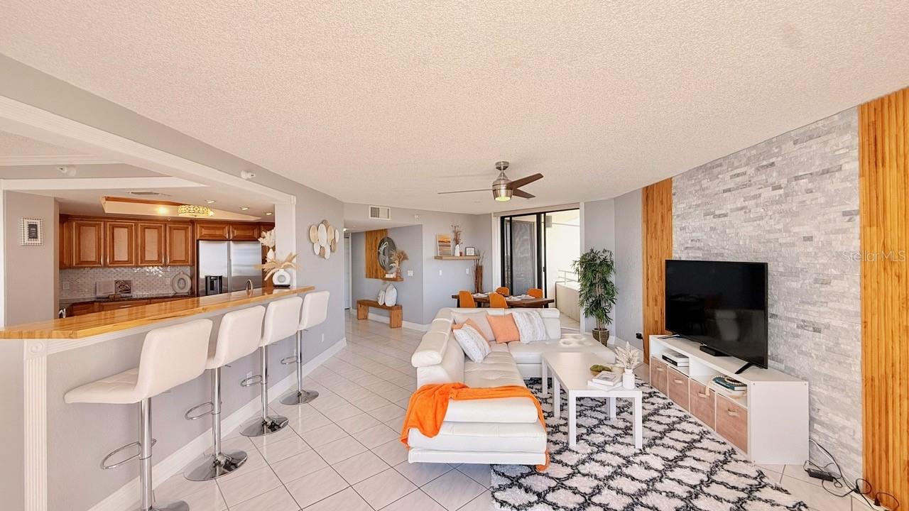 Image 17 of 49 For 5940 Pelican Bay Plaza S 1105