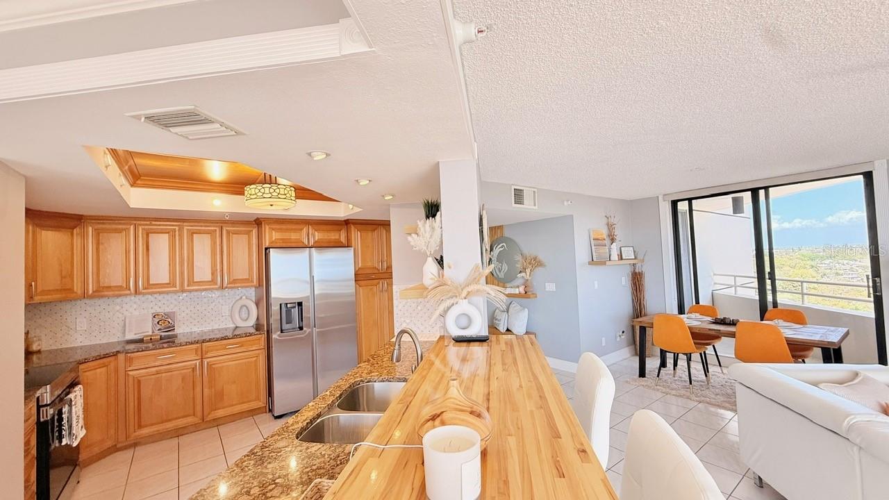 Image 22 of 49 For 5940 Pelican Bay Plaza S 1105