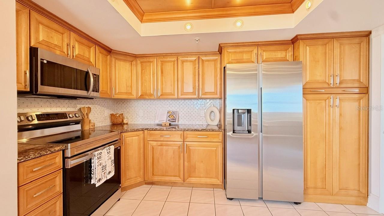 Image 24 of 49 For 5940 Pelican Bay Plaza S 1105