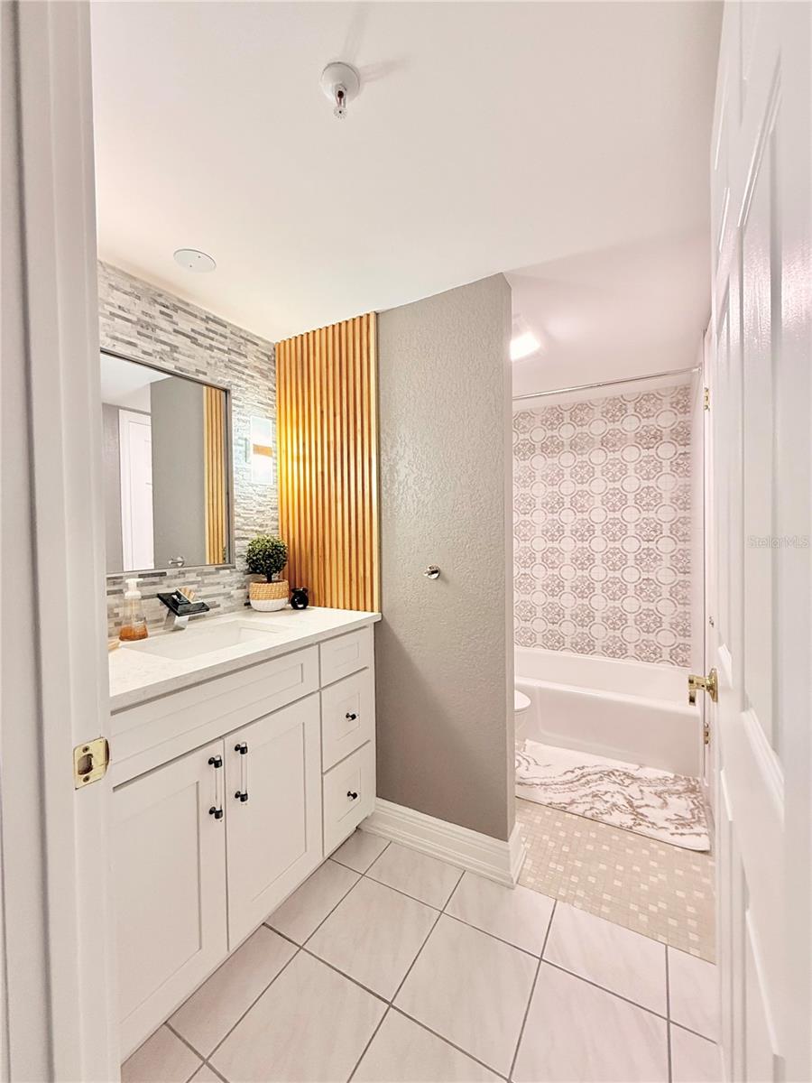 Image 38 of 49 For 5940 Pelican Bay Plaza S 1105