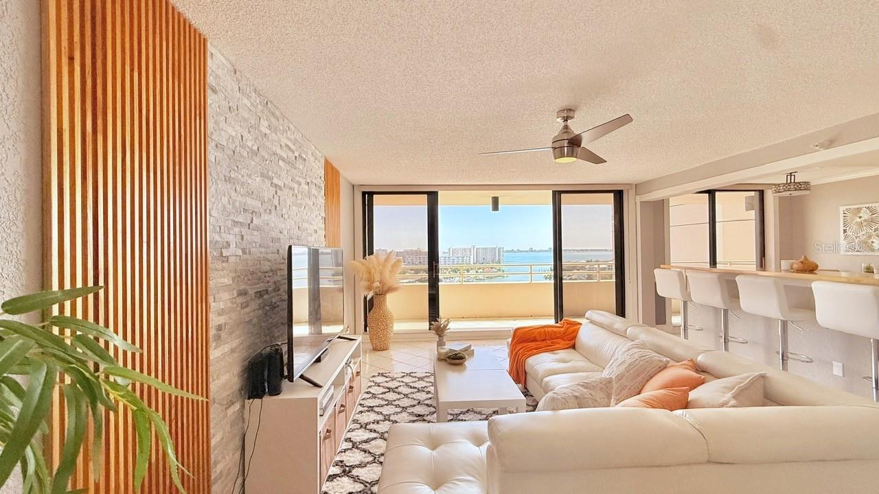 Image 8 of 49 For 5940 Pelican Bay Plaza S 1105