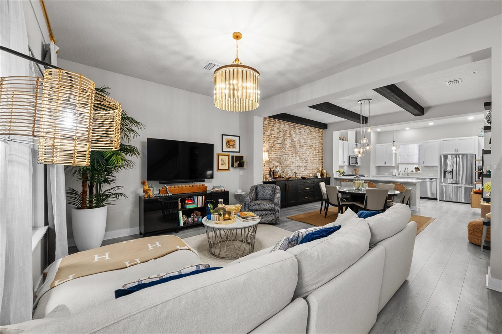 Image 31 of 85 For 2511 Grady Avenue 19