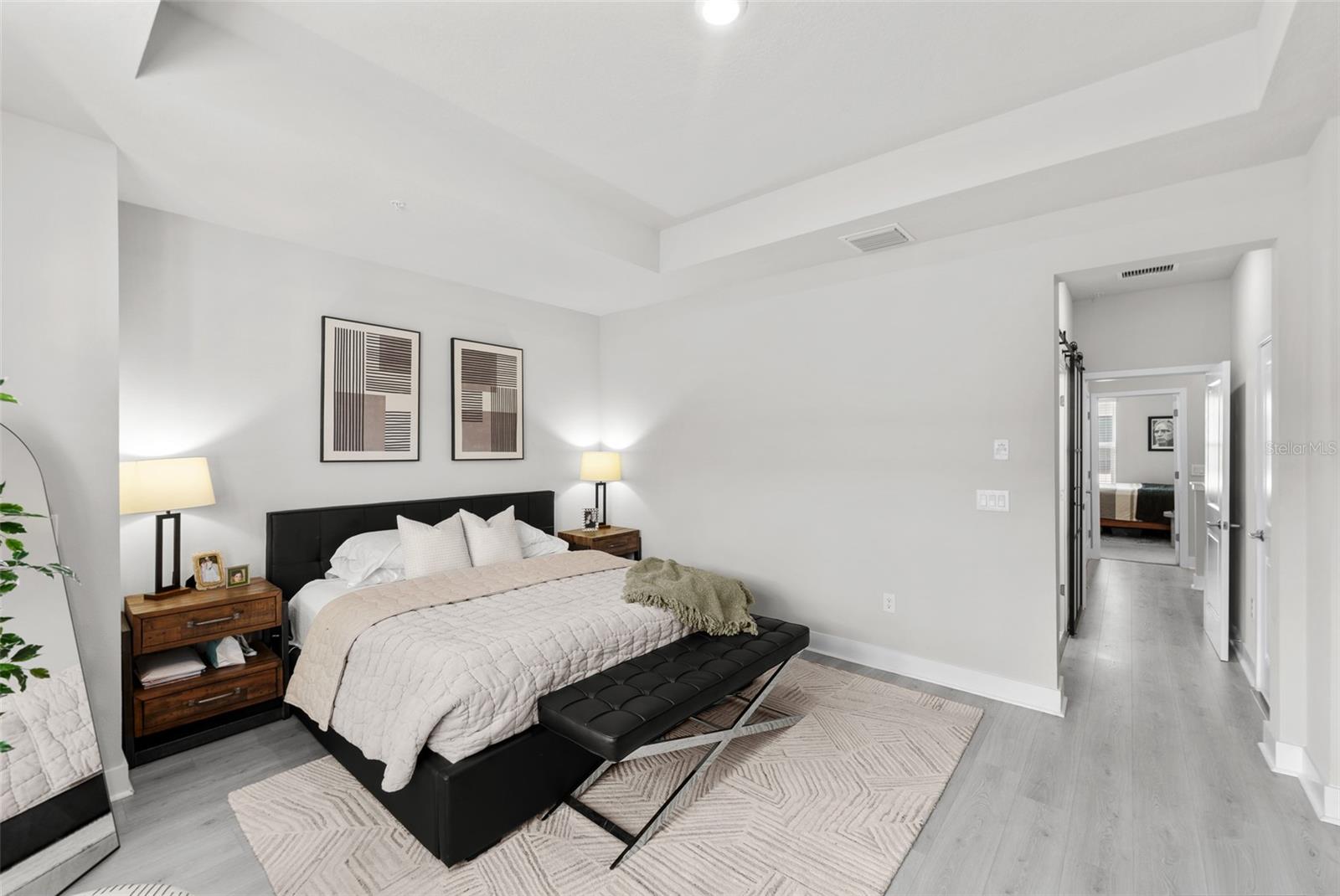 Image 36 of 85 For 2511 Grady Avenue 19