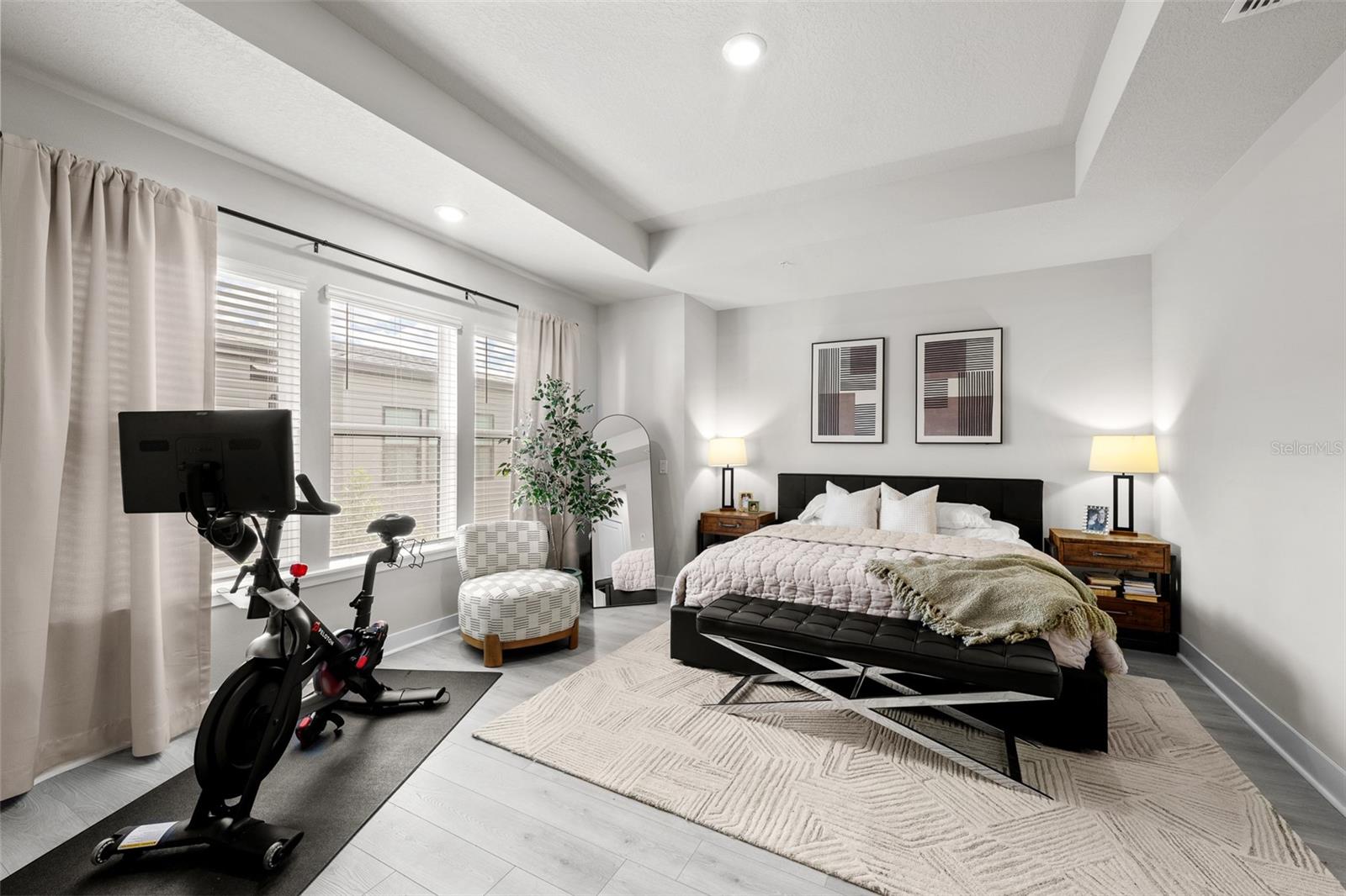 Image 37 of 85 For 2511 Grady Avenue 19