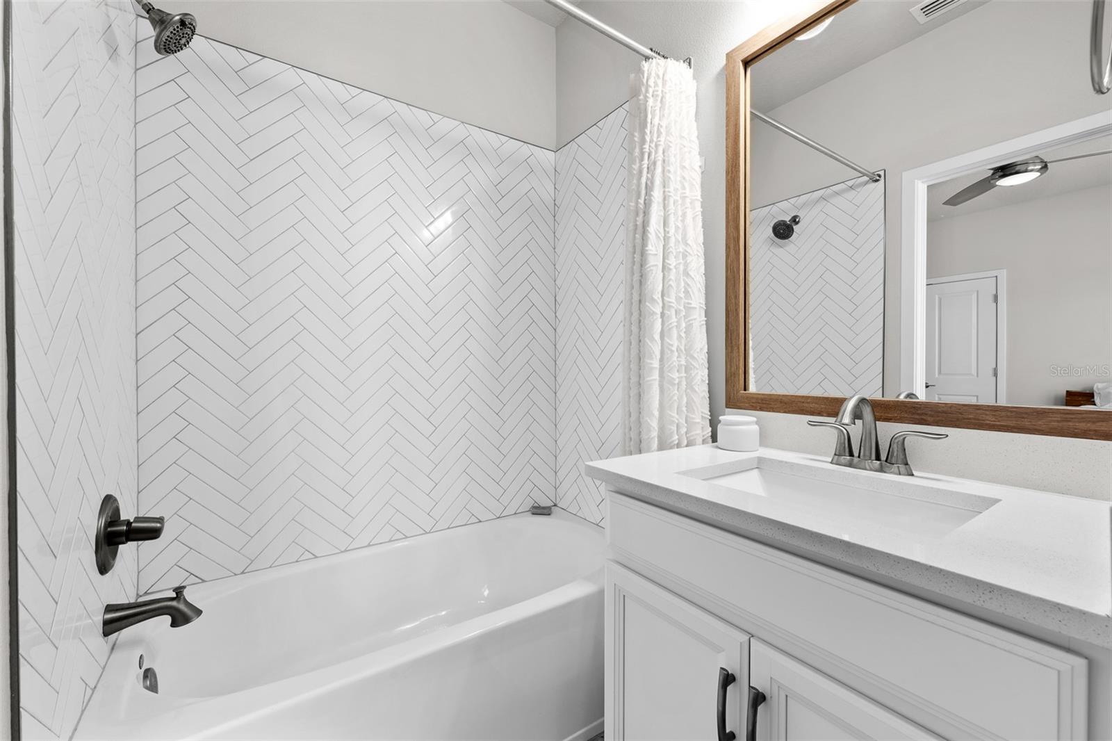 Image 41 of 85 For 2511 Grady Avenue 19