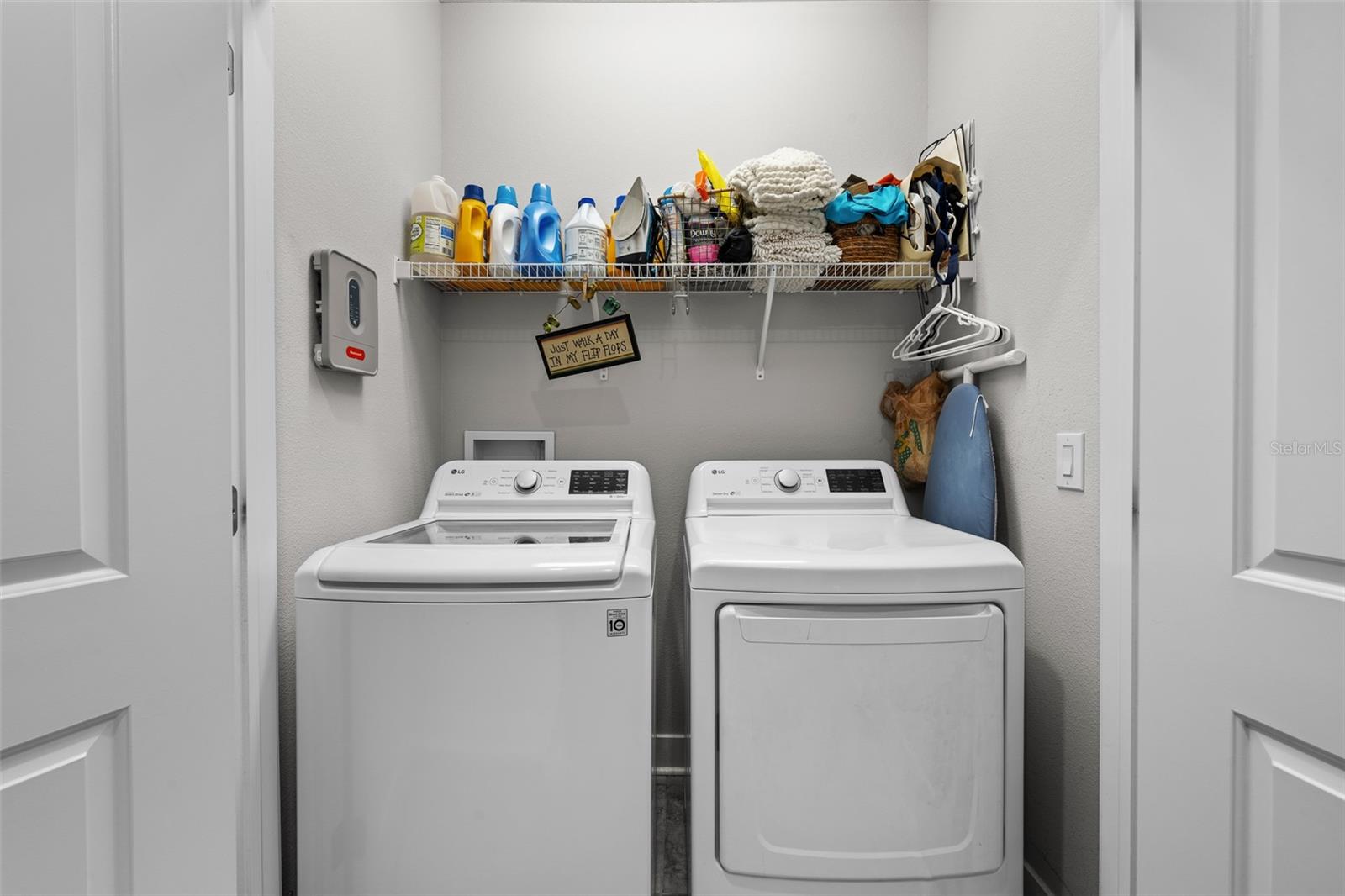 Image 46 of 85 For 2511 Grady Avenue 19