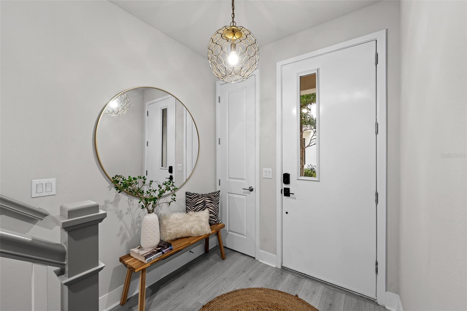 Image 5 of 85 For 2511 Grady Avenue 19