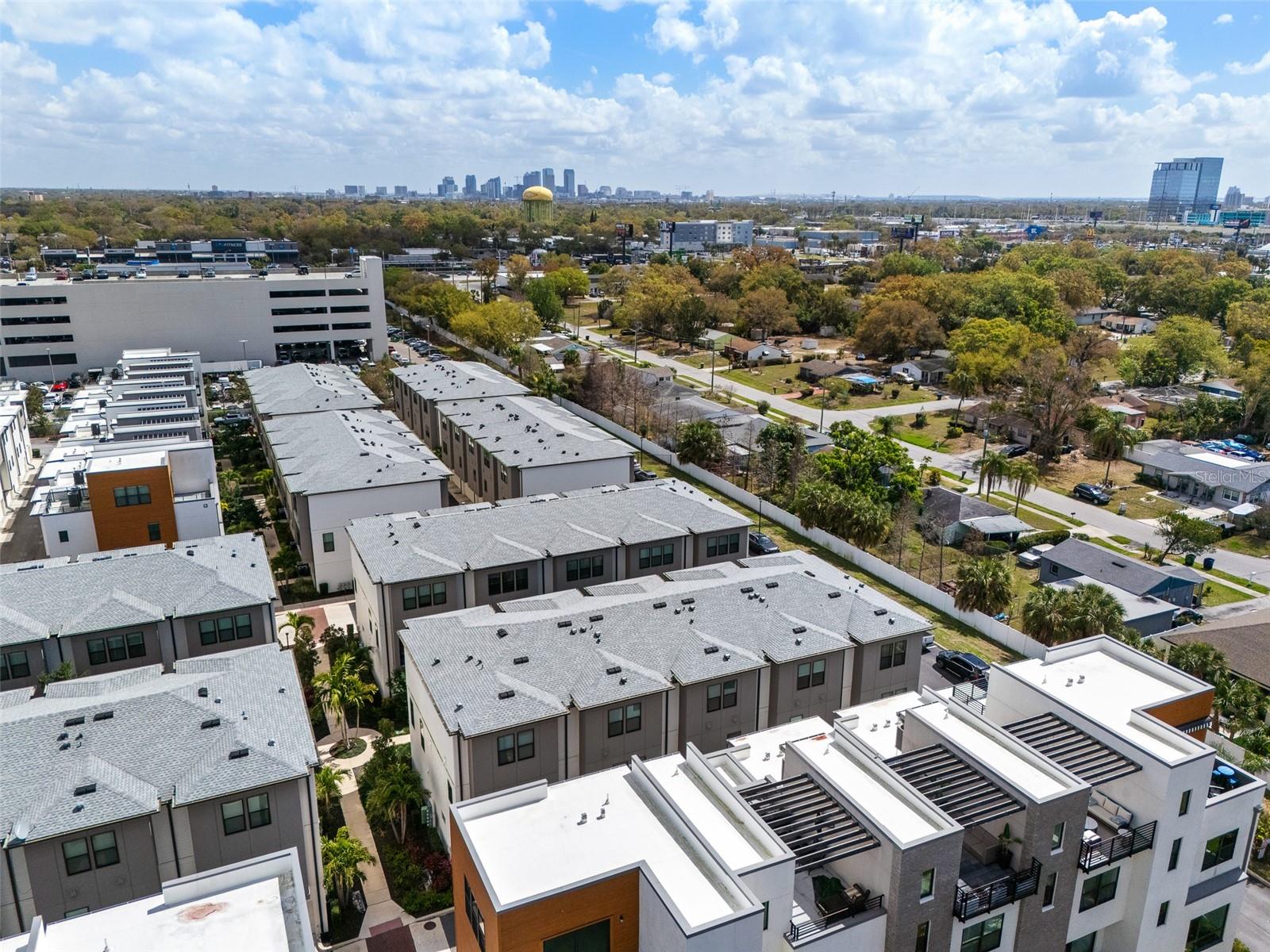 Image 75 of 85 For 2511 Grady Avenue 19