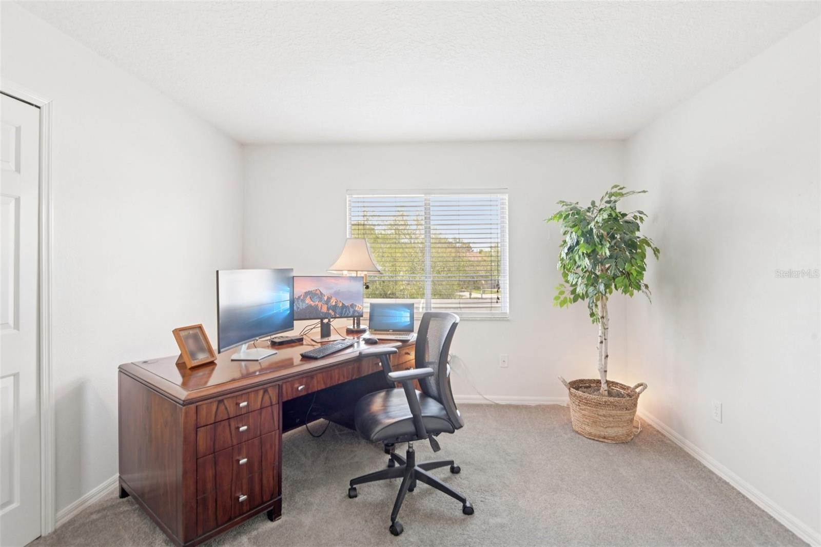 Image 36 of 59 For 4021 Fishermans Cove Court