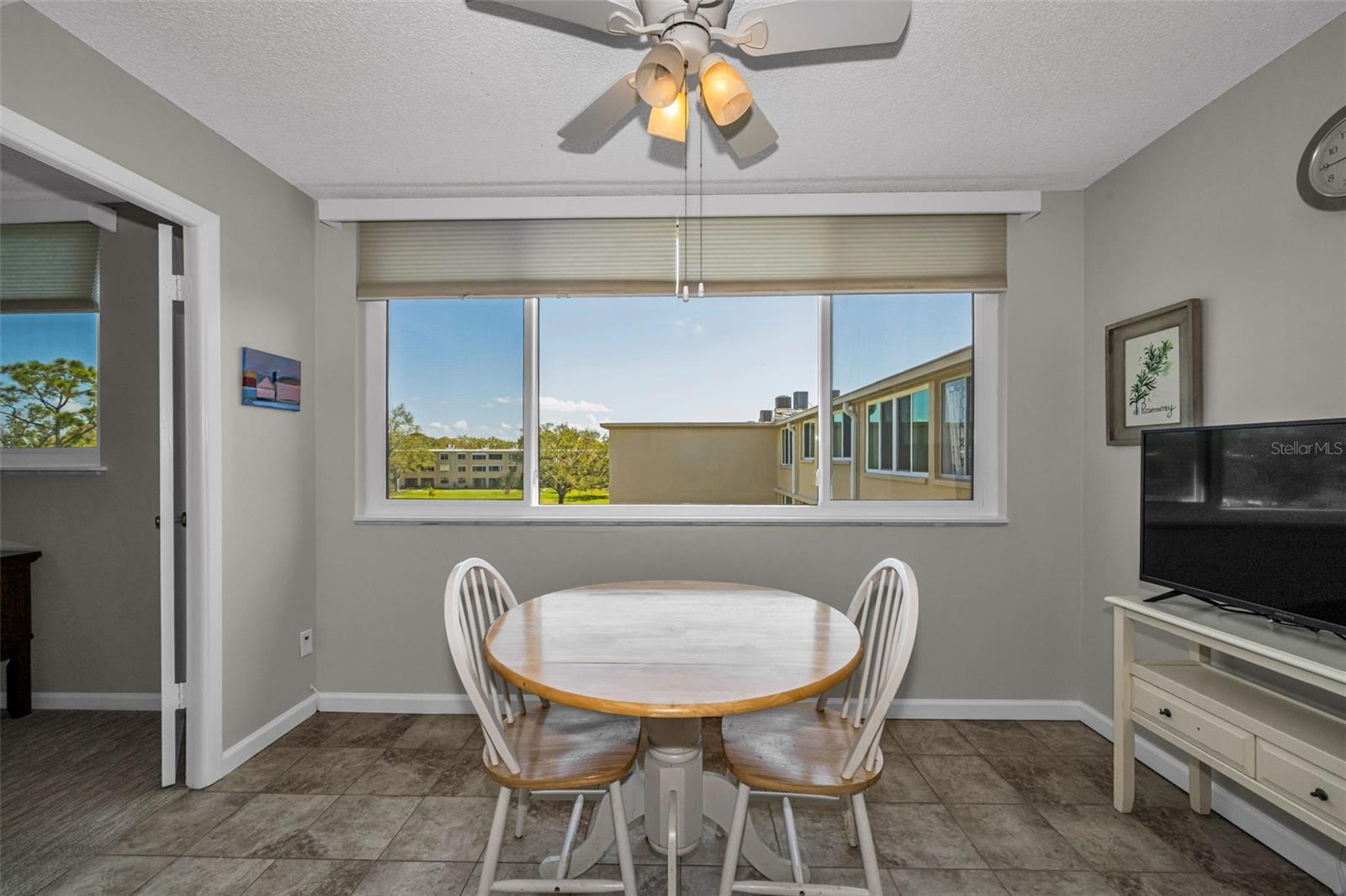 Image 19 of 43 For 4915 Bay Street Ne 327