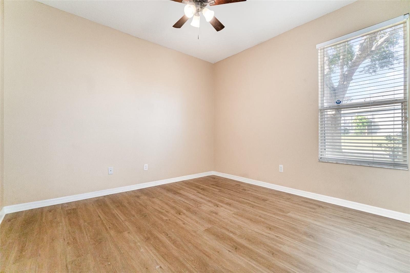 Image 26 of 46 For 6220 Hedgesparrows Lane