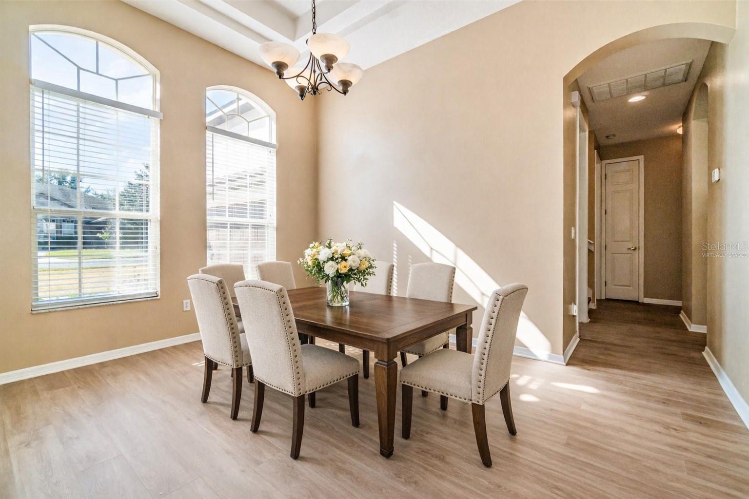 Image 7 of 46 For 6220 Hedgesparrows Lane