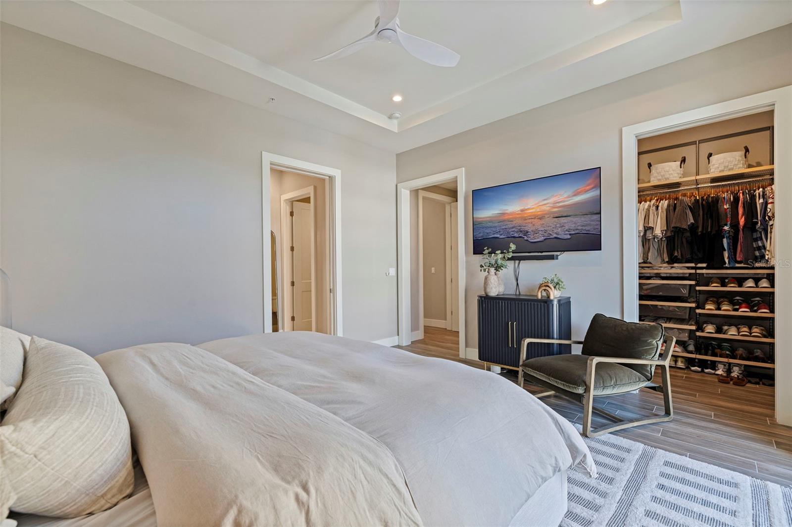 Image 17 of 36 For 91 Davis Boulevard 201