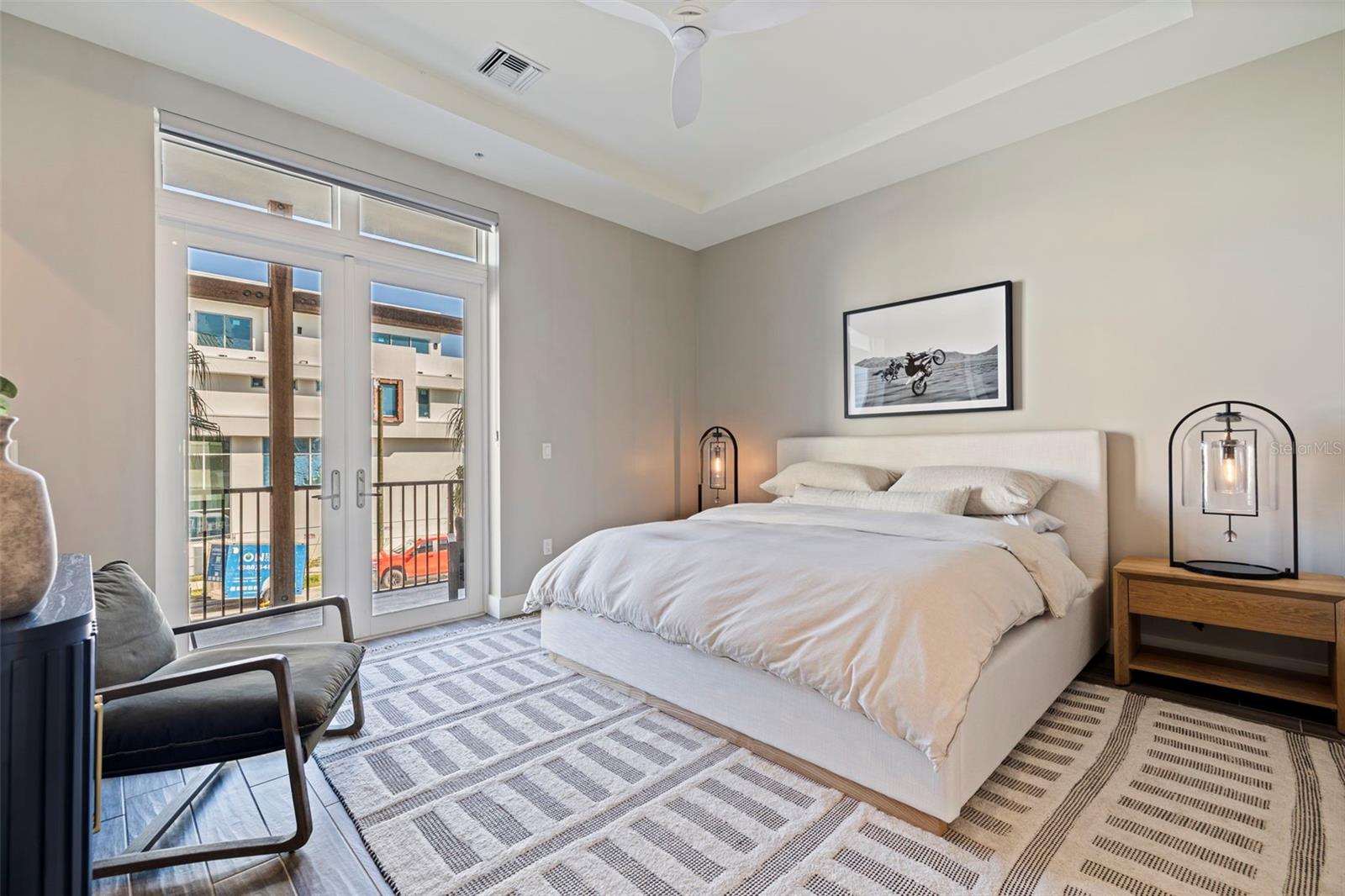 Image 18 of 36 For 91 Davis Boulevard 201