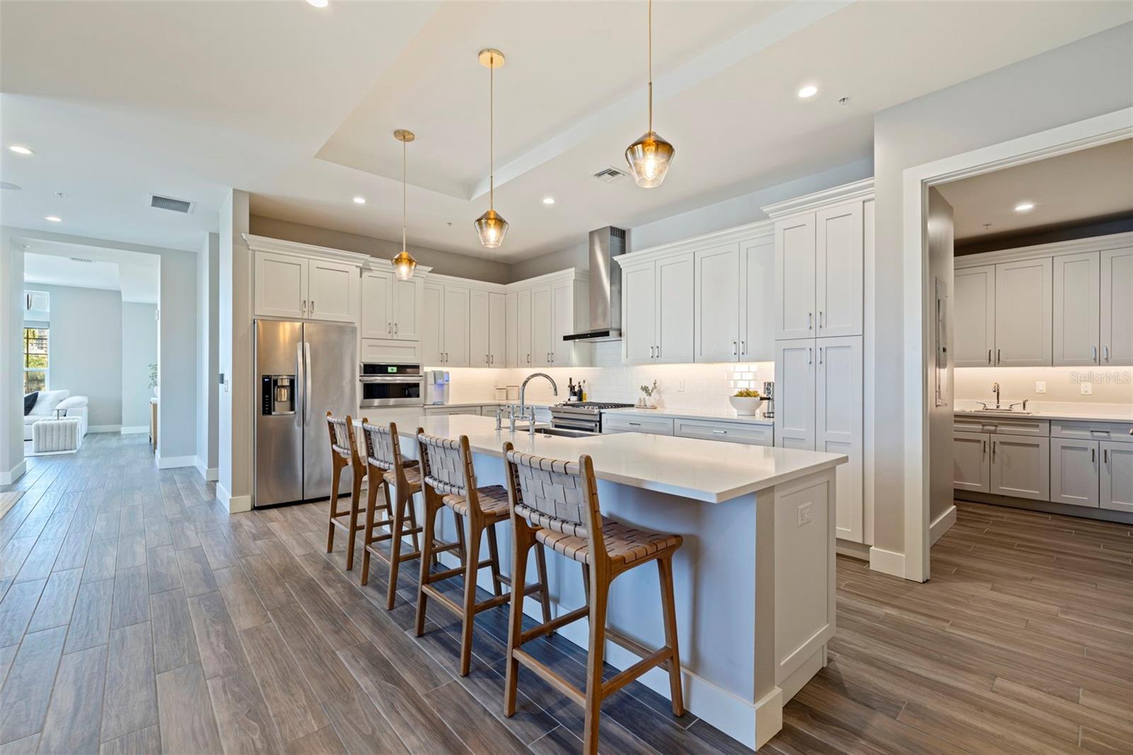 Image 3 of 36 For 91 Davis Boulevard 201