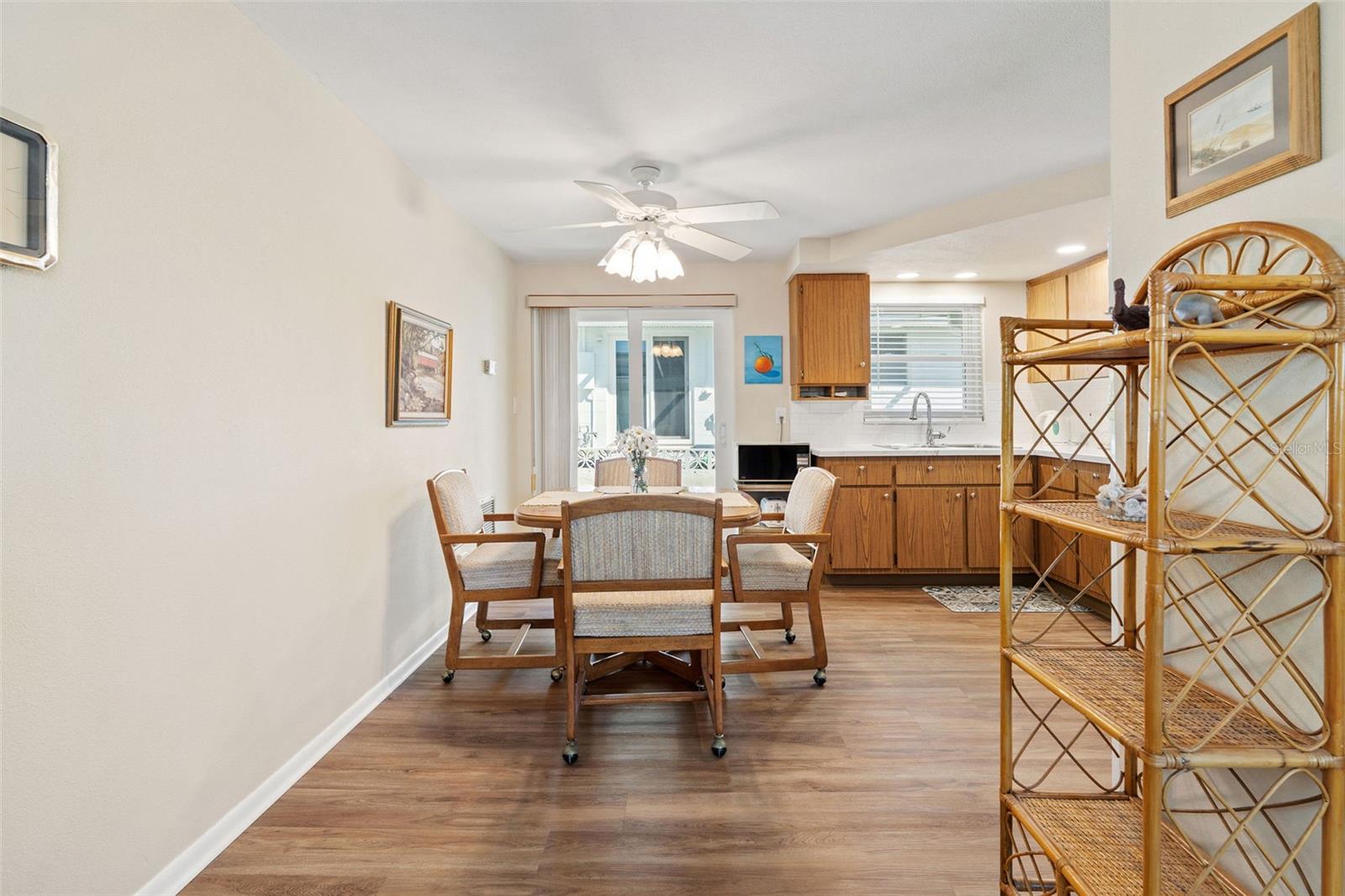 Image 8 of 30 For 12400 Park Boulevard 217