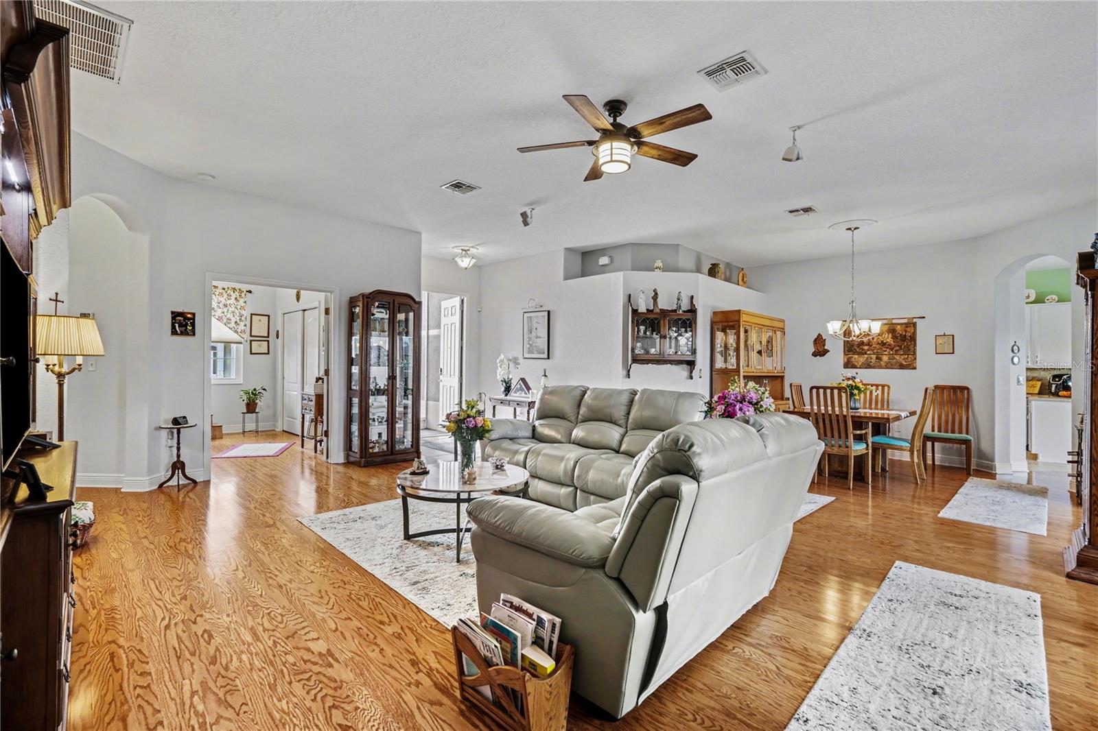 Image 12 of 82 For 10412 Old Tampa Bay Drive