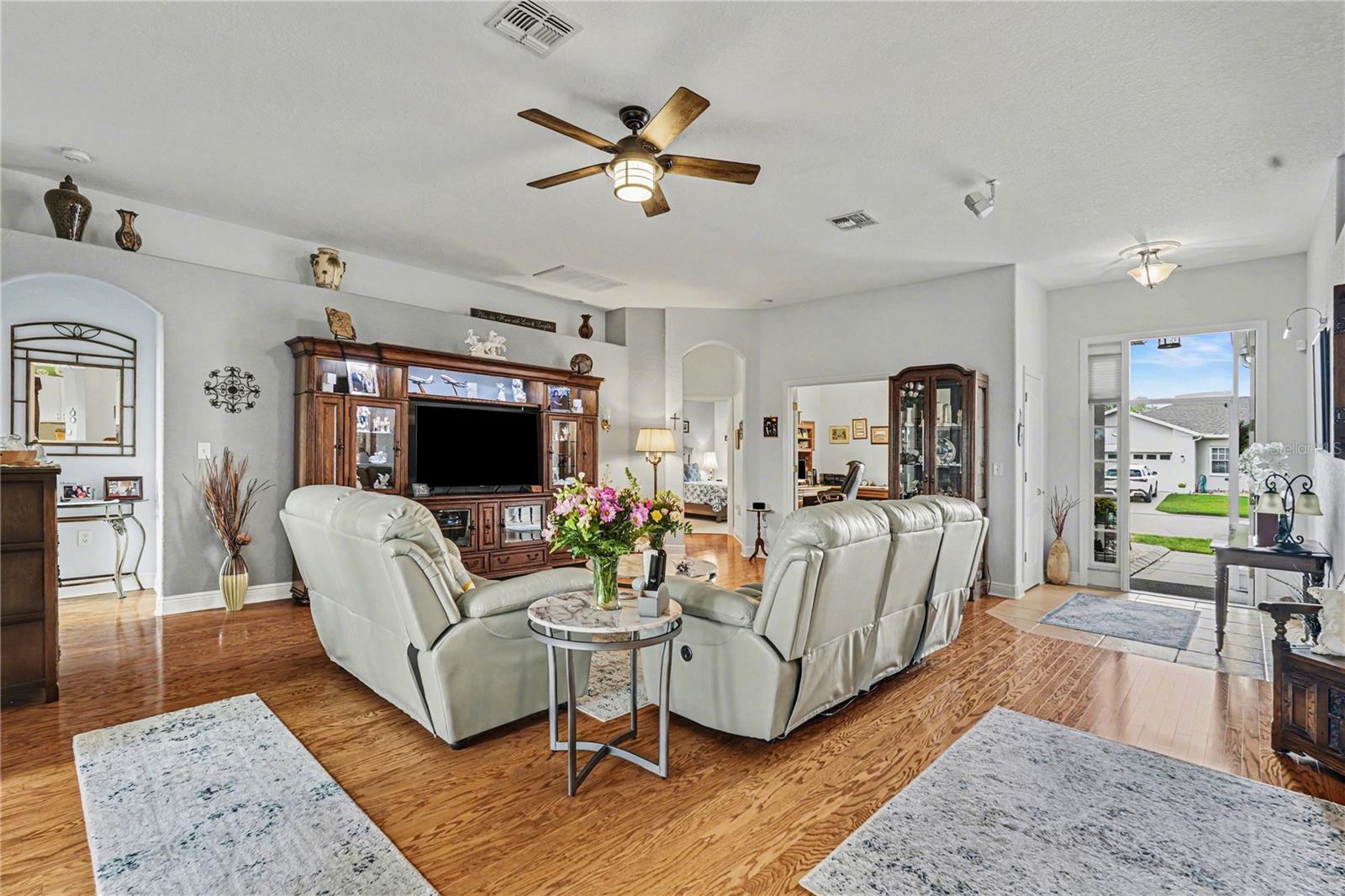 Image 7 of 82 For 10412 Old Tampa Bay Drive