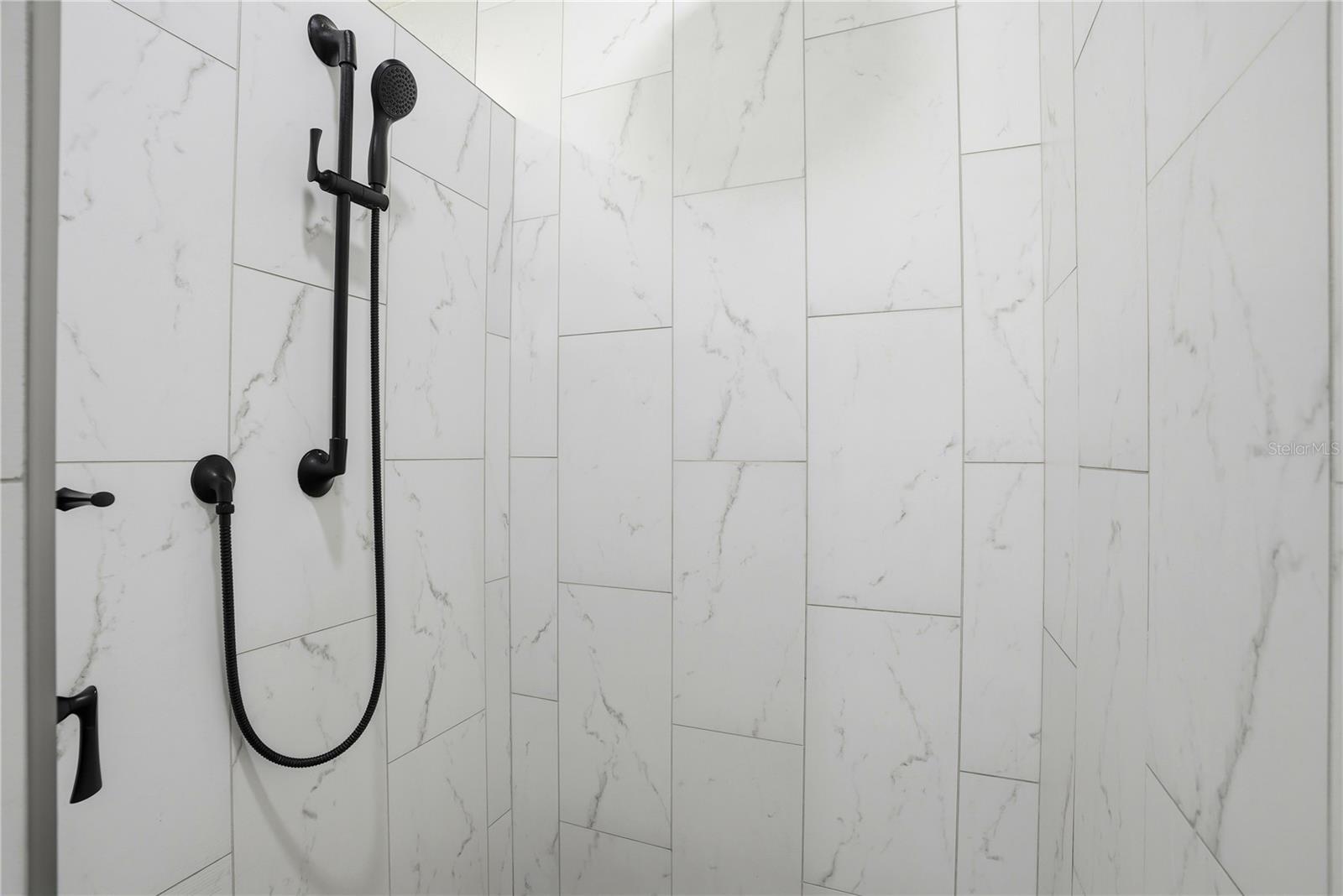 Image 11 of 56 For 10555 Shady Oak Lane