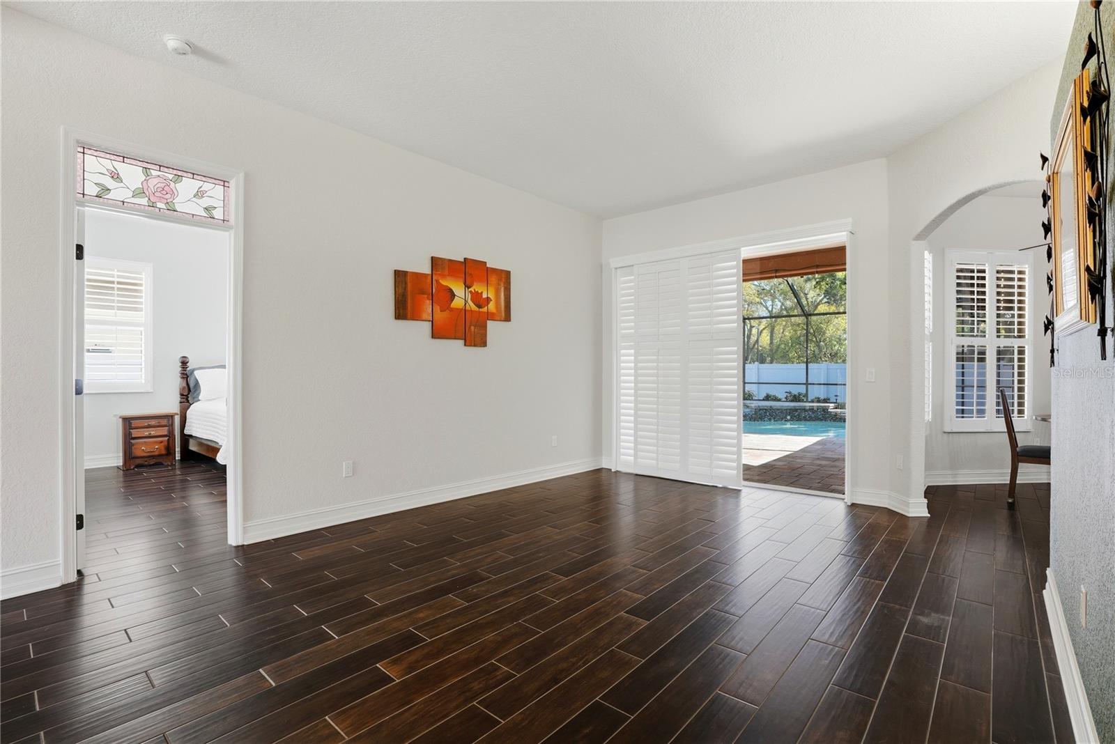 Image 20 of 56 For 10555 Shady Oak Lane