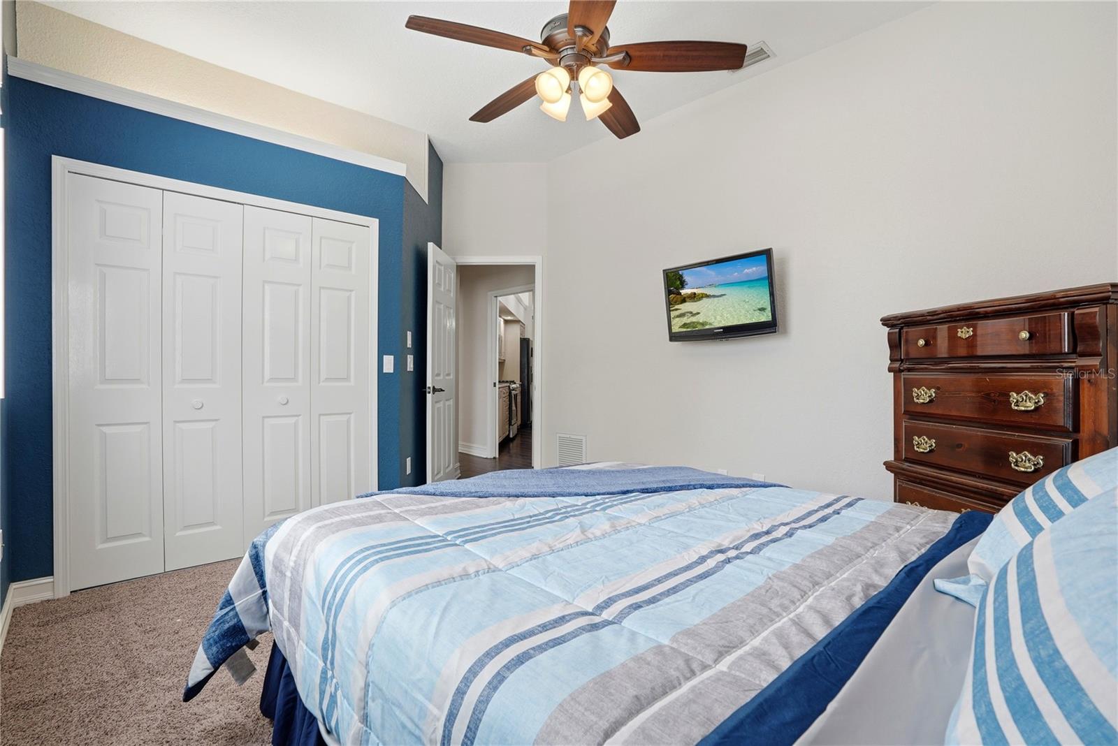 Image 32 of 56 For 10555 Shady Oak Lane