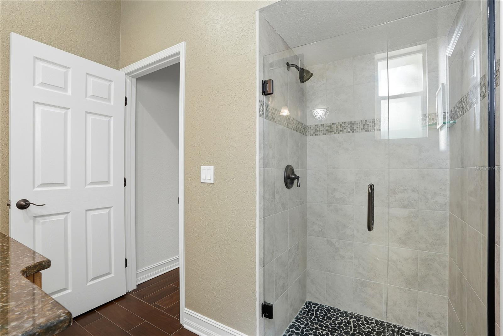 Image 36 of 56 For 10555 Shady Oak Lane