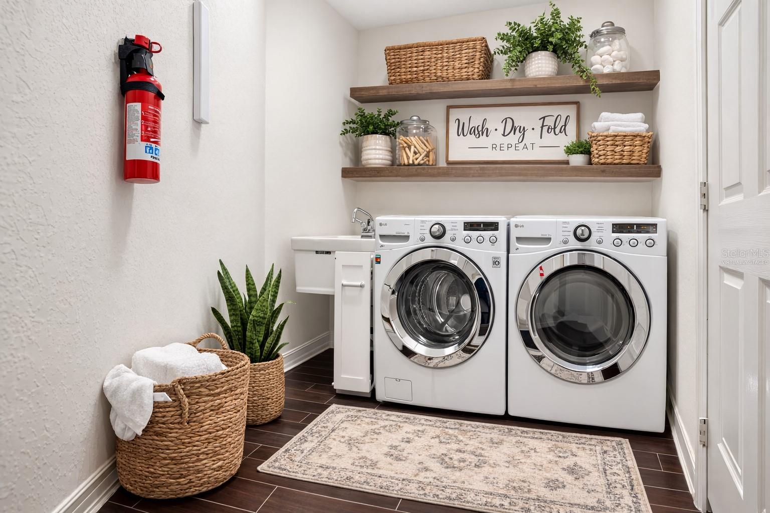 Image 38 of 56 For 10555 Shady Oak Lane