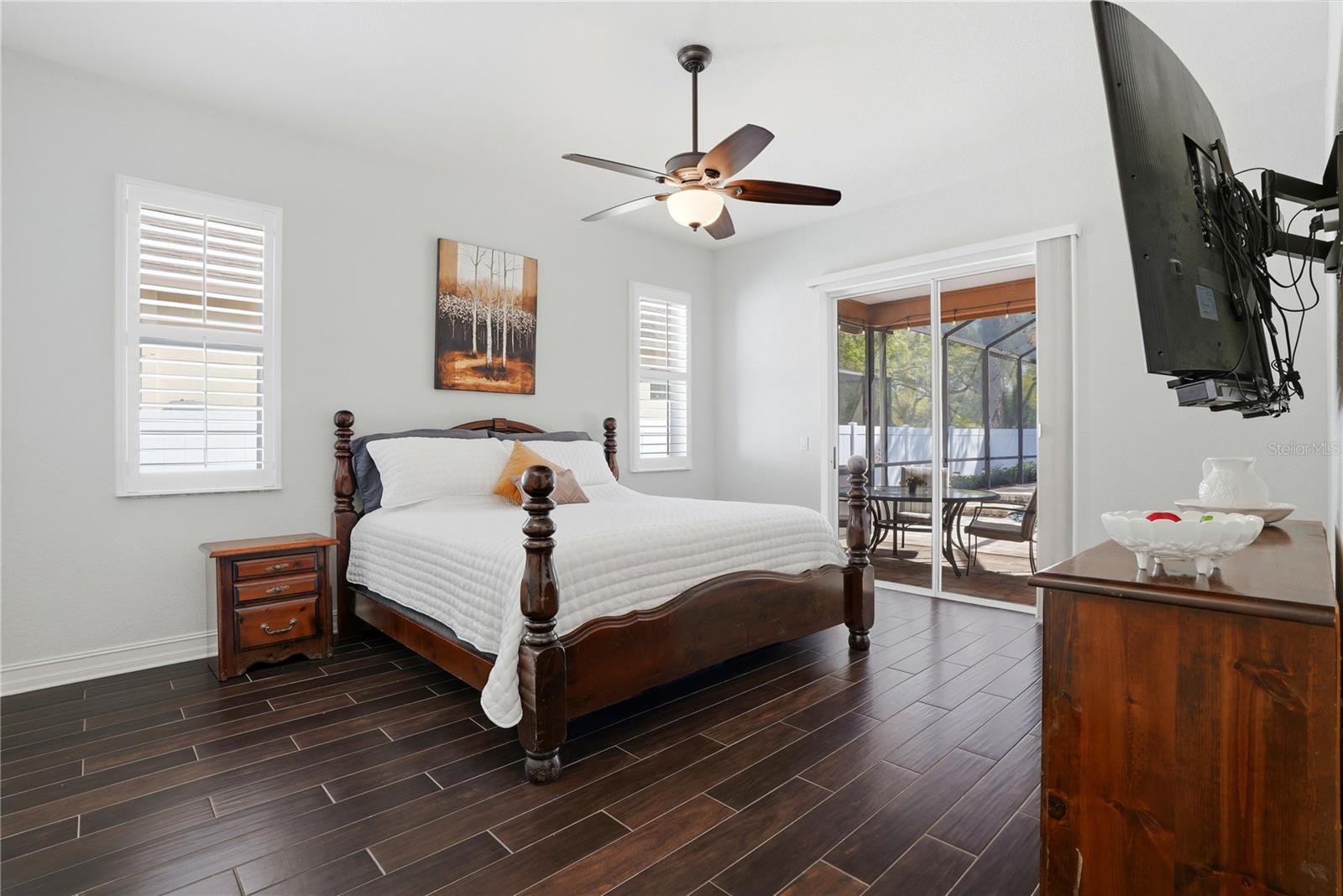 Image 6 of 56 For 10555 Shady Oak Lane