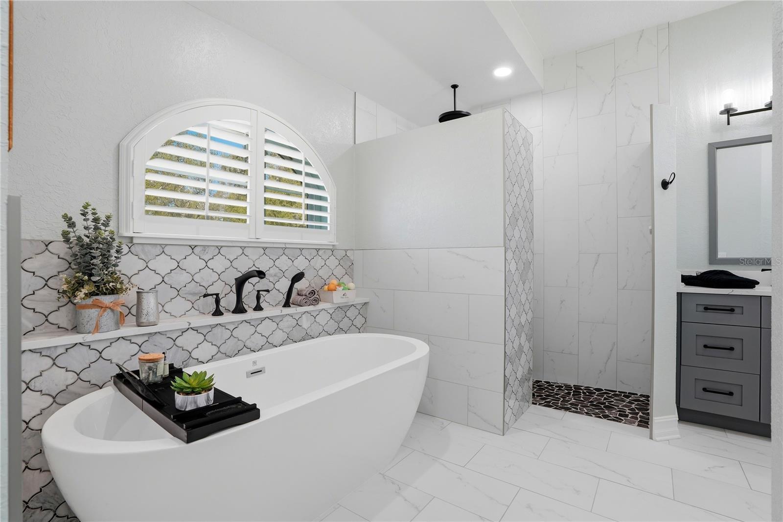 Image 8 of 56 For 10555 Shady Oak Lane